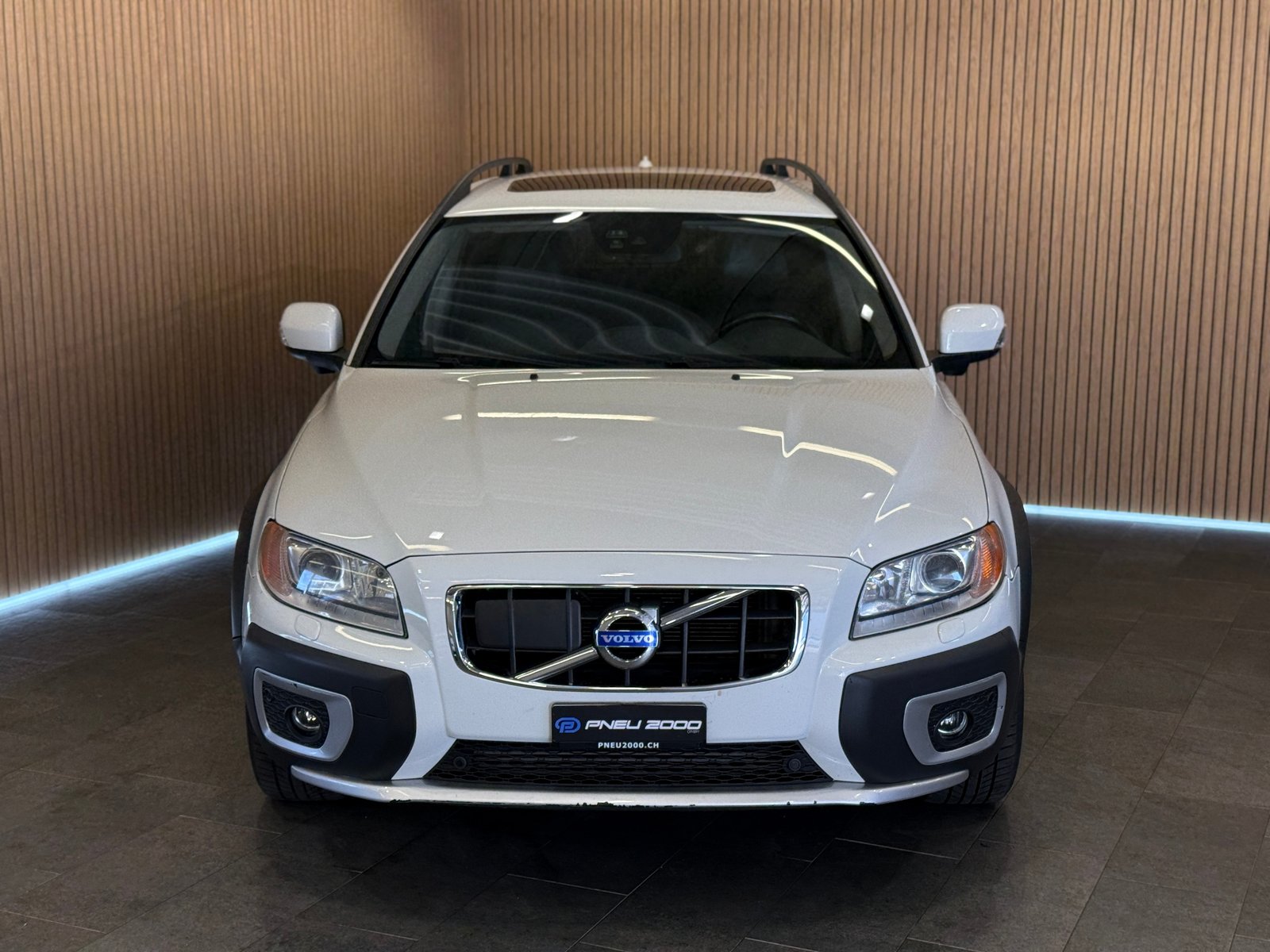 VOLVO XC70 D5 AWD Summum Geartronic, Diesel, Occasion / Utilisé, Automatique - 2