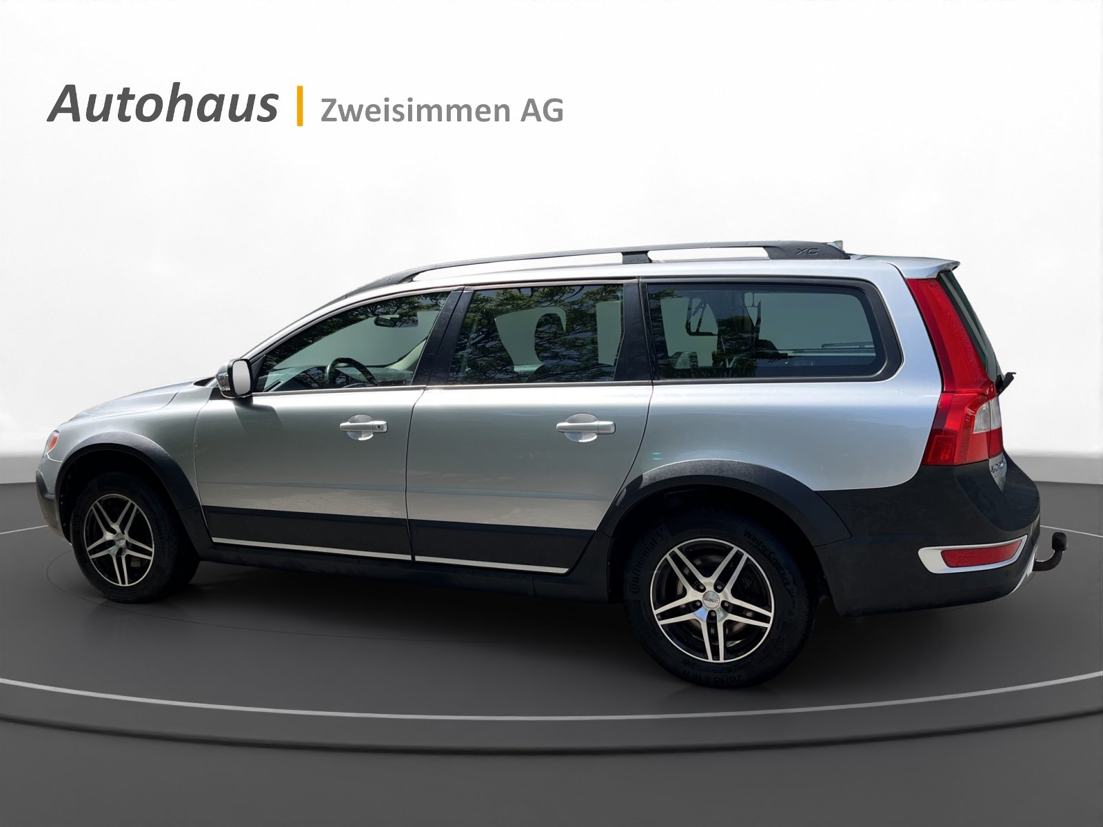 VOLVO XC70 D5 AWD Momentum Geartronic, Diesel, Second hand / Used, Automatic - 3