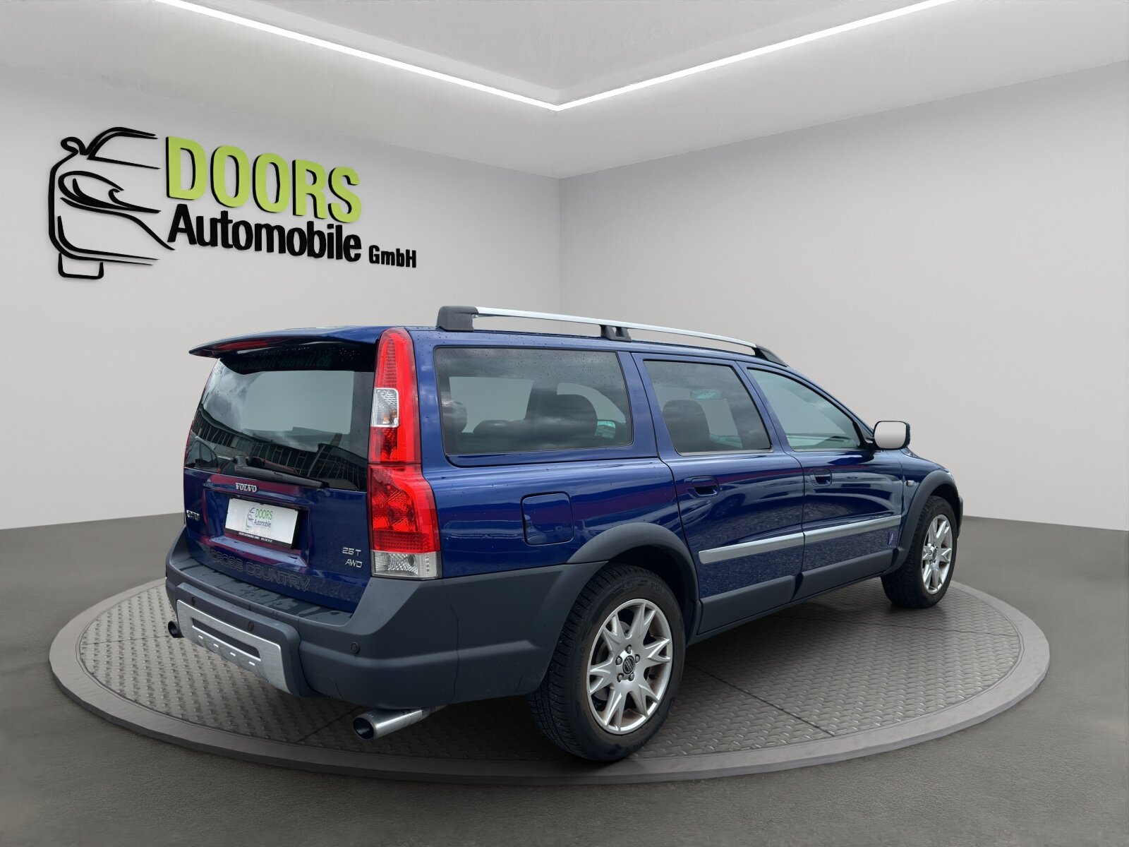 VOLVO XC70 2.5T AWD Momentum, Benzin, Occasion / Gebraucht, Handschaltung - 4