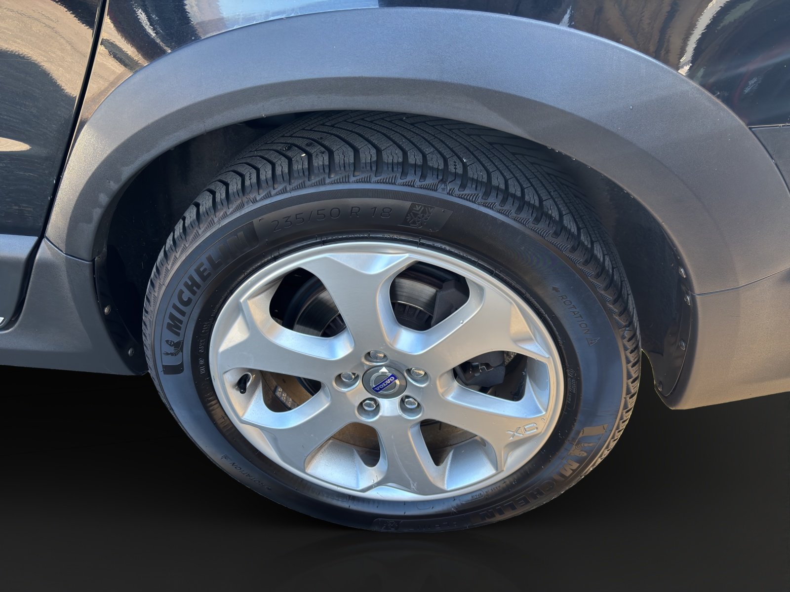 VOLVO XC70 2.4 D4 Family Ed. AWD, Diesel, Occasion / Utilisé, Automatique - 2