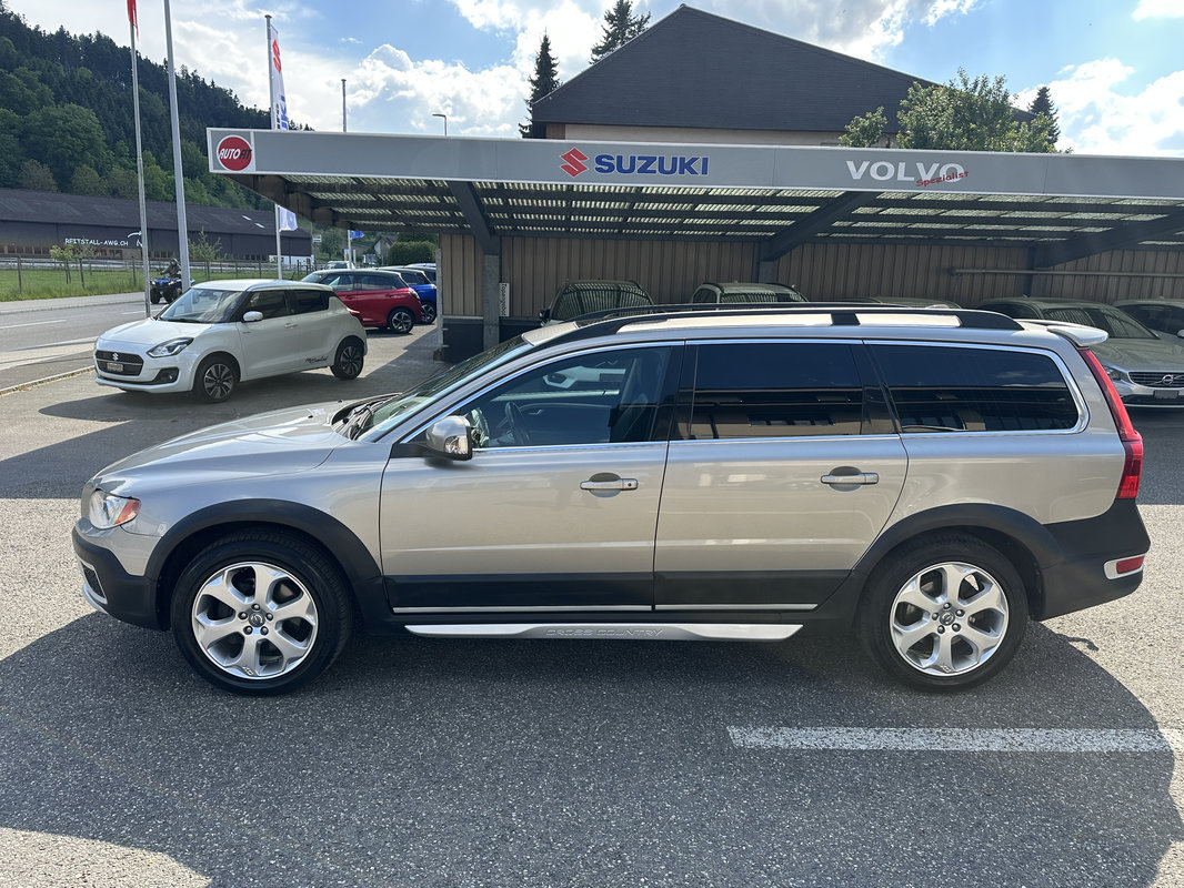 VOLVO XC70 2.4 D5 Summum AWD, Diesel, Occasion / Gebraucht, Automatik - 3