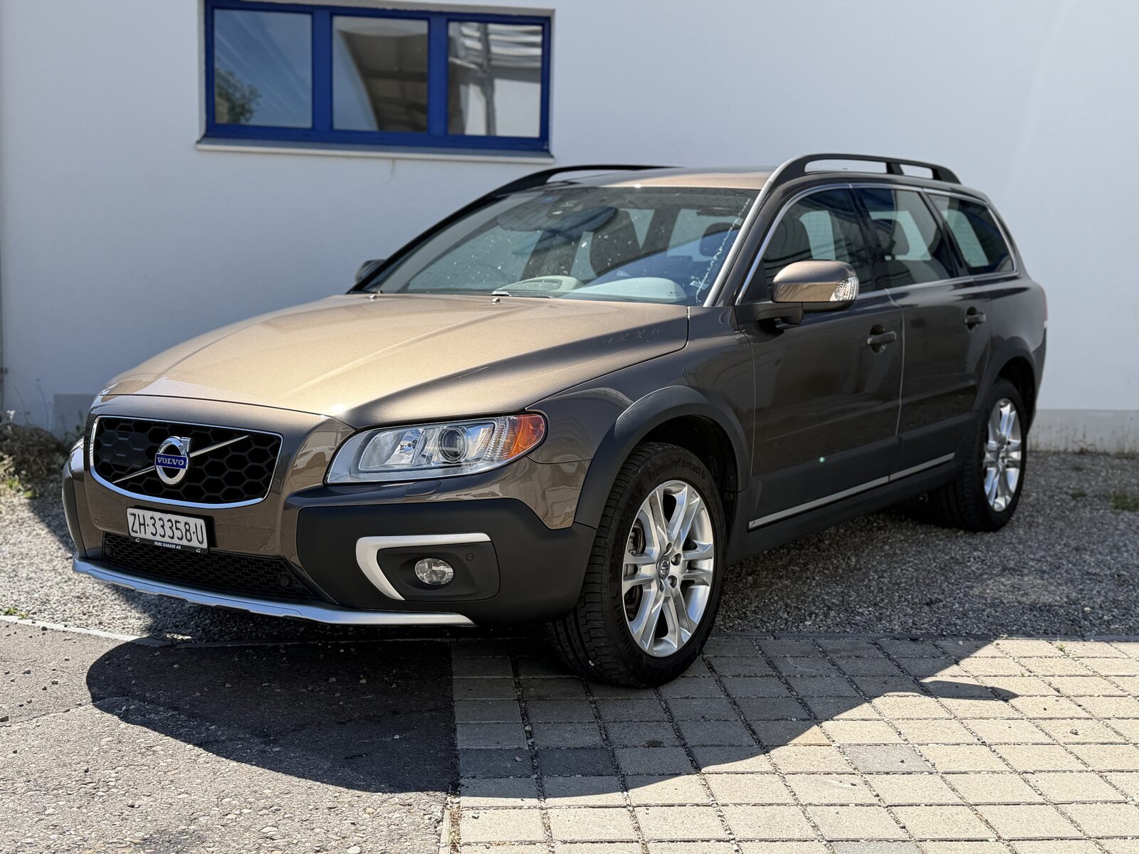 VOLVO XC70 2.4 D5 Summum AWD