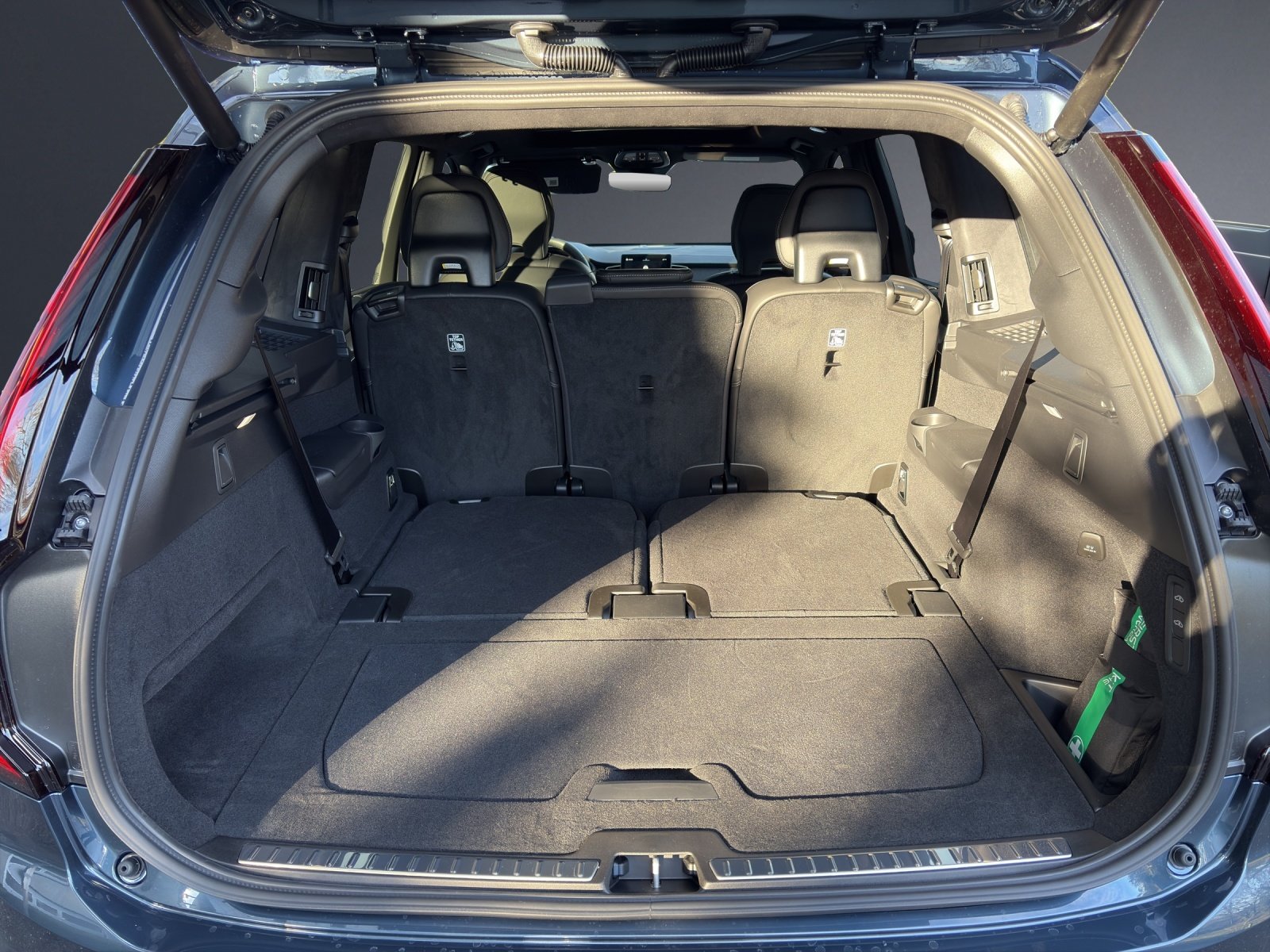 VOLVO XC90 T8 eAWD PluginHybrid Black Edition Geartronic, Plug-in-Hybrid Petrol/Electric, New car, Automatic - 7