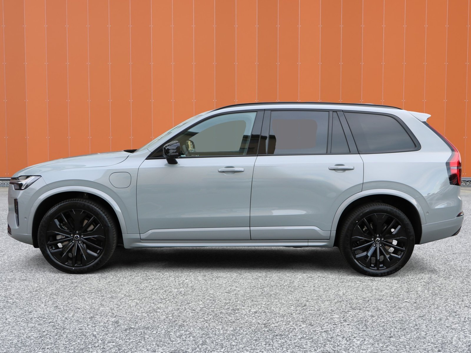 VOLVO XC90 T8 AWD PluginHybrid Dark Edition Geartronic, Plug-in-Hybrid Petrol/Electric, Ex-demonstrator, Automatic - 2