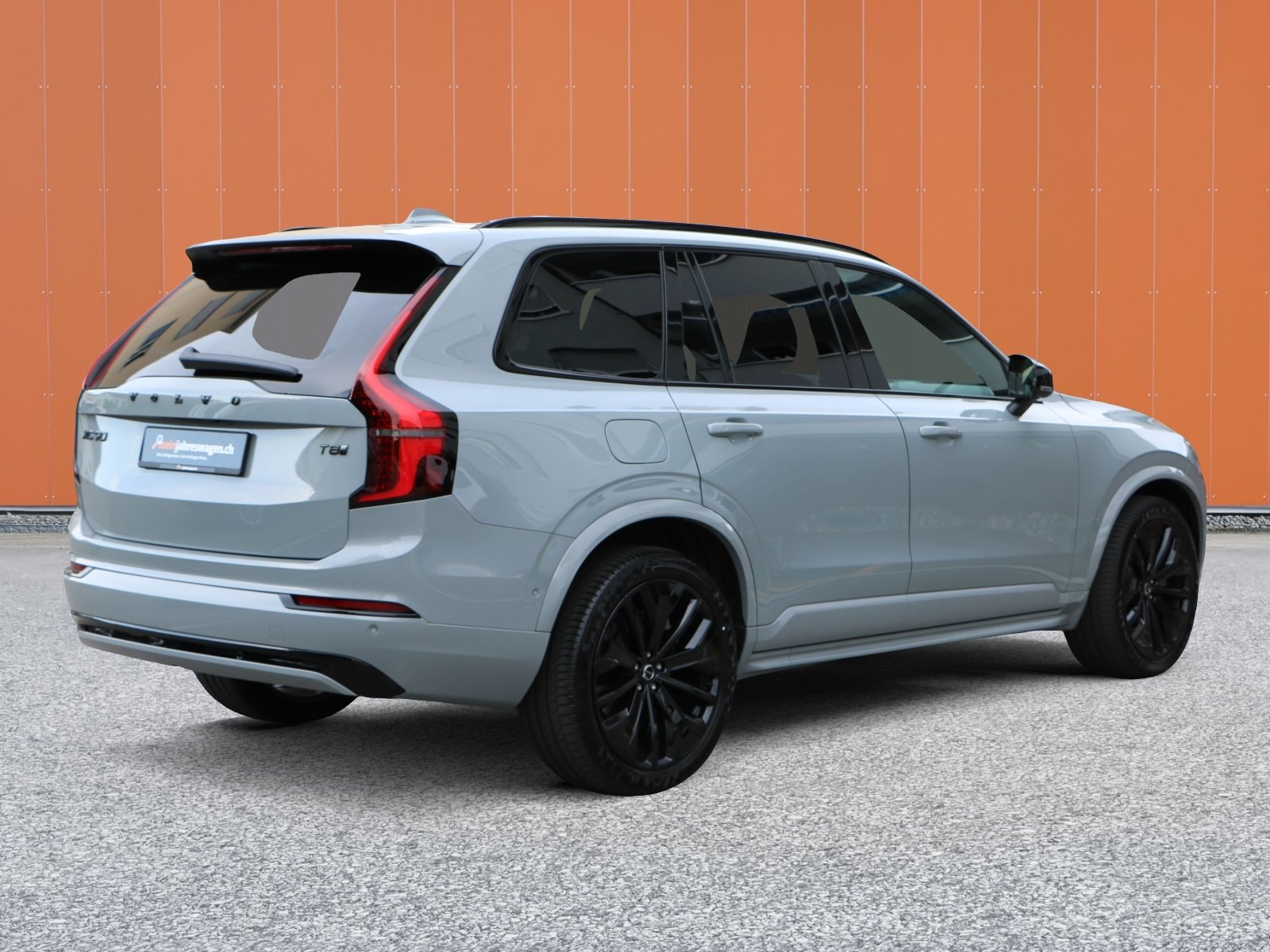 VOLVO XC90 T8 AWD PluginHybrid Dark Edition Geartronic, Plug-in-Hybrid Petrol/Electric, Ex-demonstrator, Automatic - 4