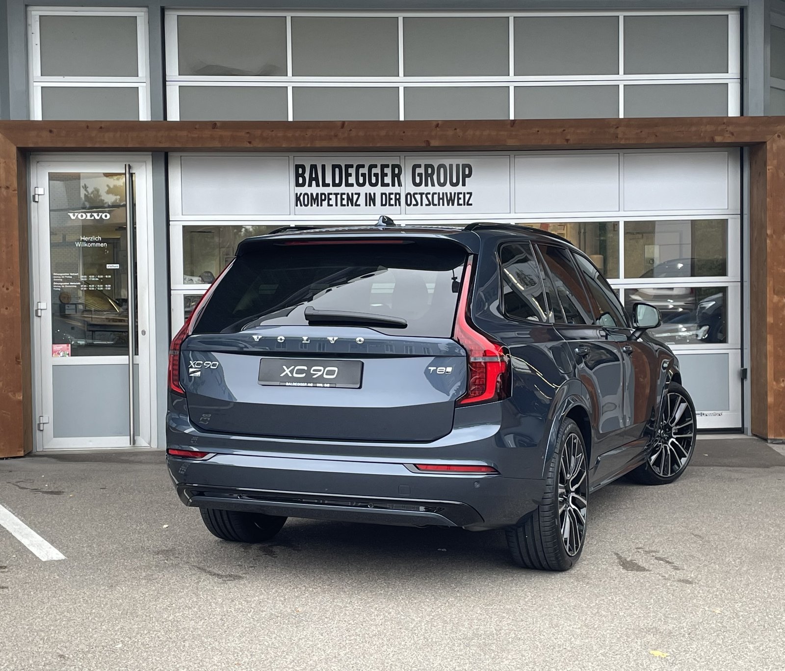 VOLVO XC90 2.0 T8 TE Ultra Dark eAWD, Hybride Intégral Essence/Électricité, Voiture nouvelle, Automatique - 3