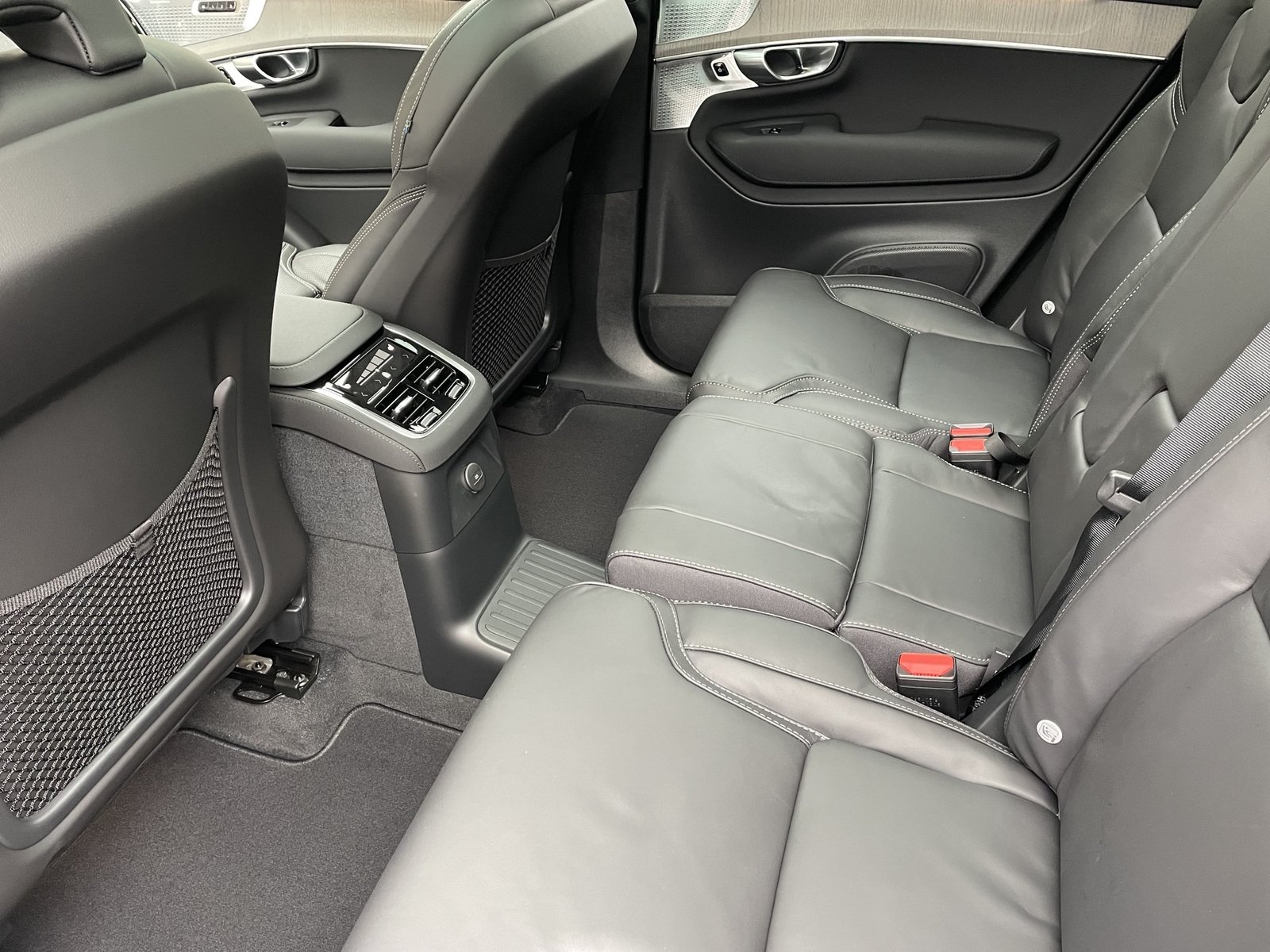 VOLVO XC90 2.0 T8 TE Ultra Dark eAWD, Hybride Intégral Essence/Électricité, Voiture nouvelle, Automatique - 5