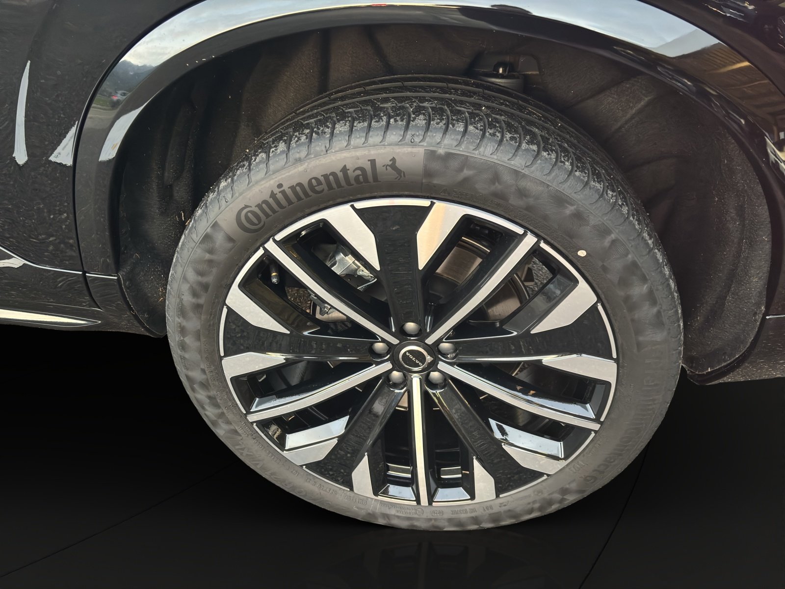VOLVO XC90 2.0 T8 TE Ultra Dark eAWD, Plug-in-Hybrid Petrol/Electric, New car, Automatic - 5