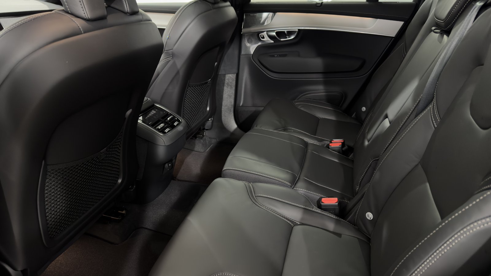 VOLVO XC90 2.0 T8 TE Black Edition e, Voll-Hybrid Benzin/Elektro, Neuwagen, Automatik - 6
