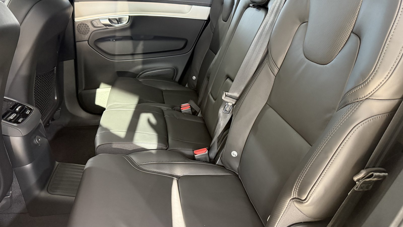 VOLVO XC90 2.0 T8 TE Black Edition e, Hybride Intégral Essence/Électricité, Voiture nouvelle, Automatique - 6