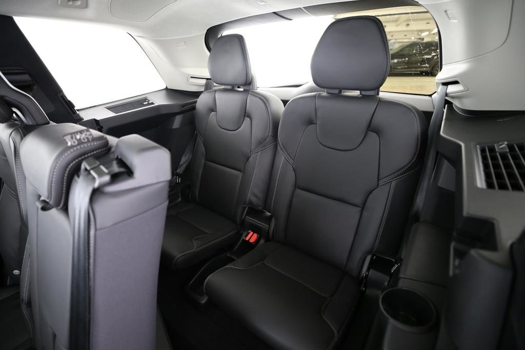 VOLVO XC90 2.0 T8 TE Ultra Dark eAWD, Hybride Rechargeable Essence/Électricité, Voiture nouvelle, Automatique - 6