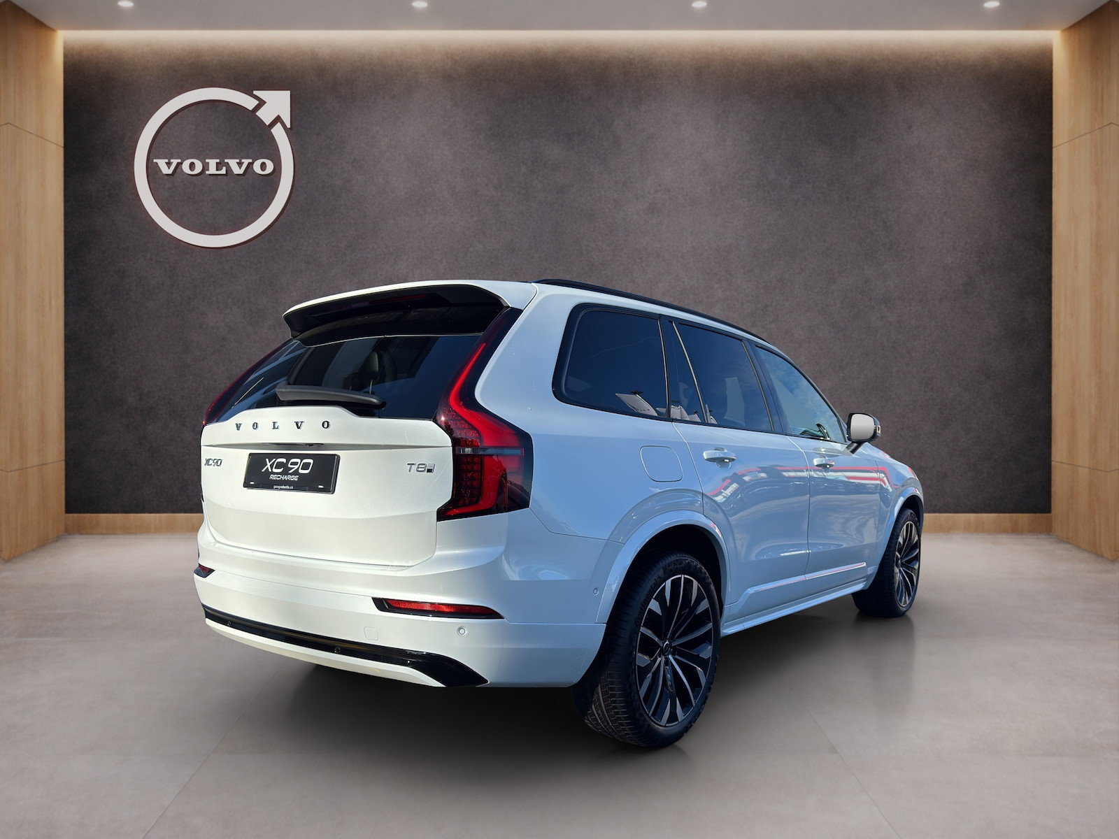 VOLVO XC90 2.0 T8 TE Plus Dark eAWD, Plug-in-Hybrid Petrol/Electric, New car, Automatic - 6