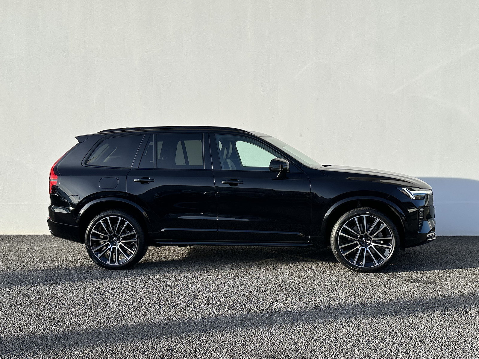 VOLVO XC90 2.0 T8 TE Ultra Dark eAWD, Plug-in-Hybrid Benzin/Elektro, Neuwagen, Automatik - 4