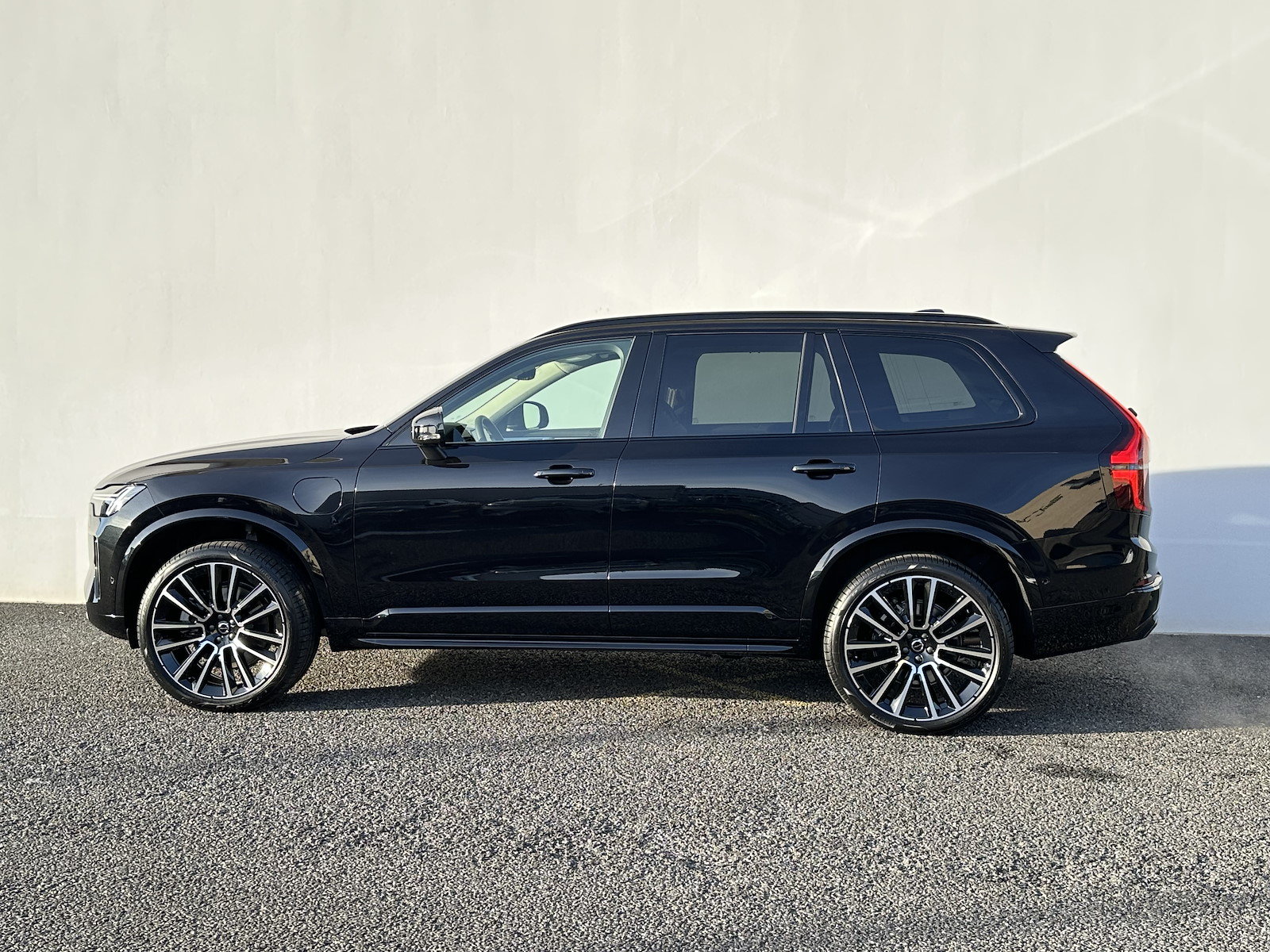 VOLVO XC90 2.0 T8 TE Ultra Dark eAWD, Plug-in-Hybrid Benzin/Elektro, Neuwagen, Automatik - 5