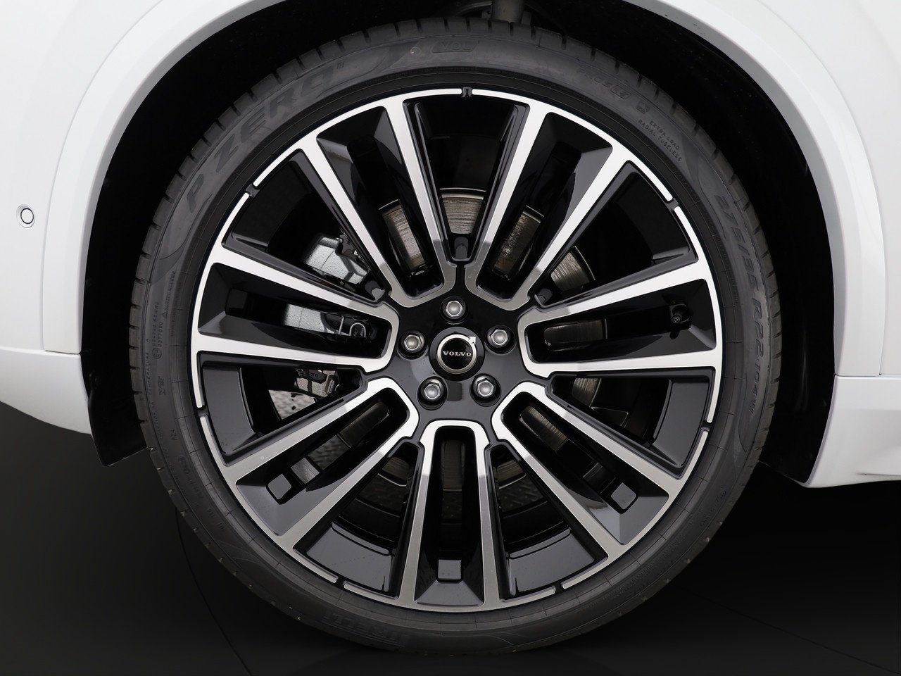 VOLVO XC90 2.0 T8 TE Ultra Dark eAWD XCLUSIVE, Plug-in-Hybrid Benzin/Elektro, Neuwagen, Automatik - 4