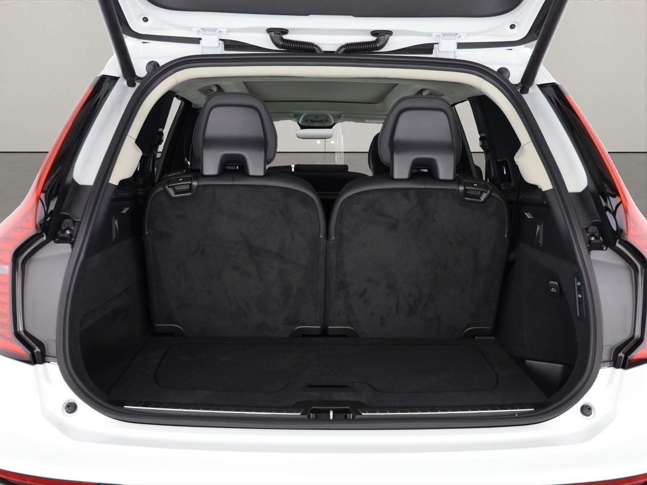 VOLVO XC90 2.0 T8 TE Ultra Dark eAWD XCLUSIVE, Plug-in-Hybrid Benzin/Elektro, Neuwagen, Automatik - 5