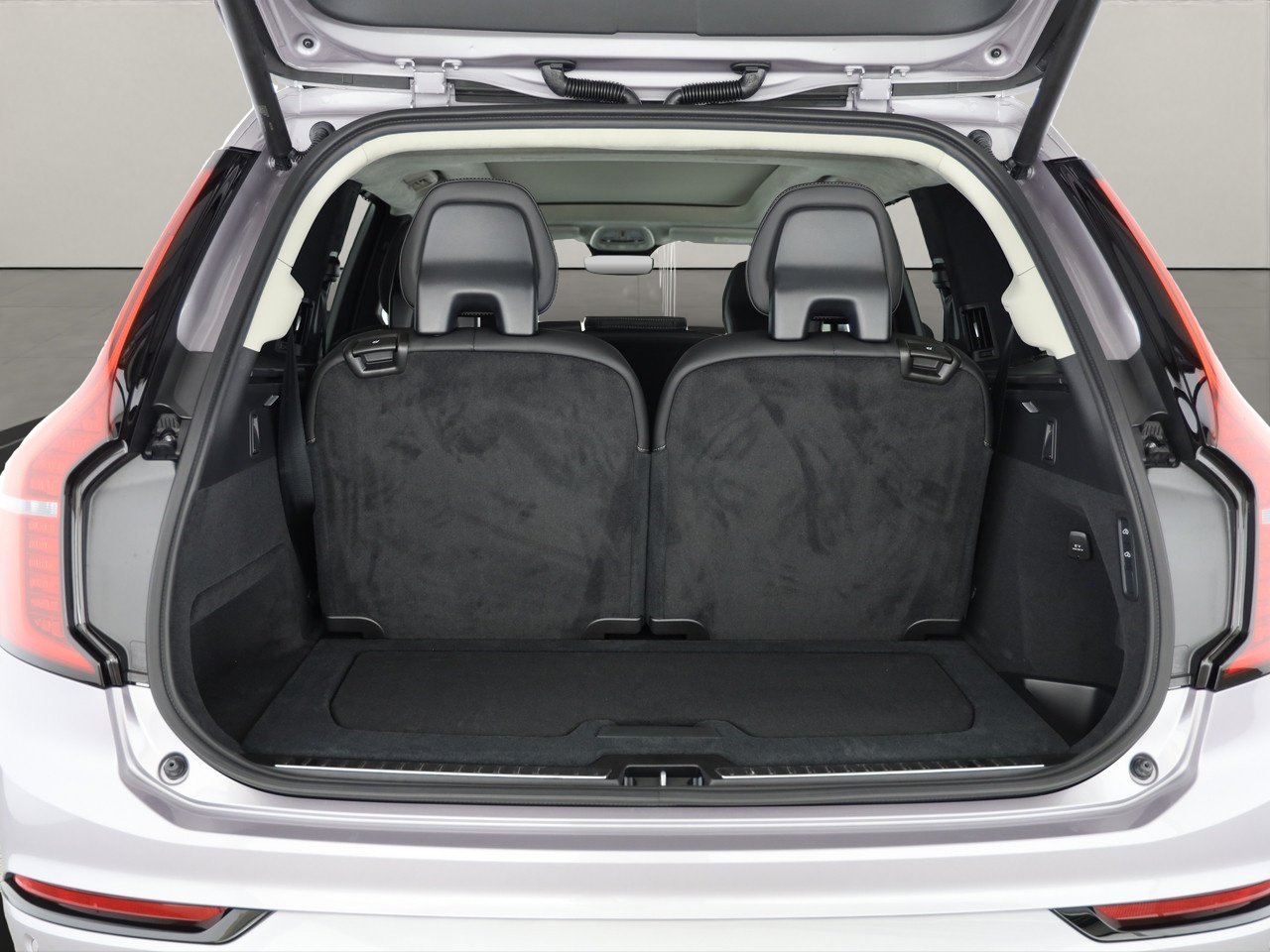 VOLVO XC90 2.0 T8 TE Ultra Dark eAWD, Plug-in-Hybrid Petrol/Electric, New car, Automatic - 5