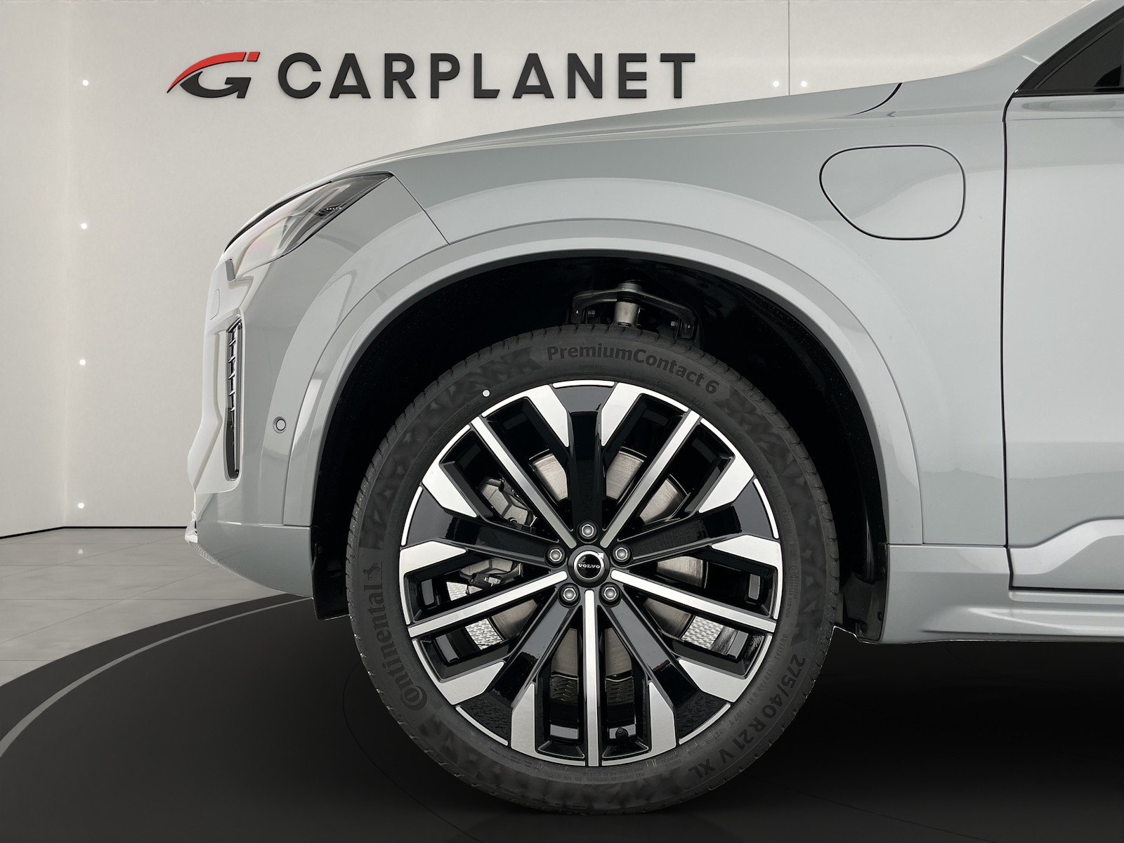 VOLVO XC90 2.0 T8 TE Ultra Dark eAWD, Plug-in-Hybrid Petrol/Electric, New car, Automatic - 7
