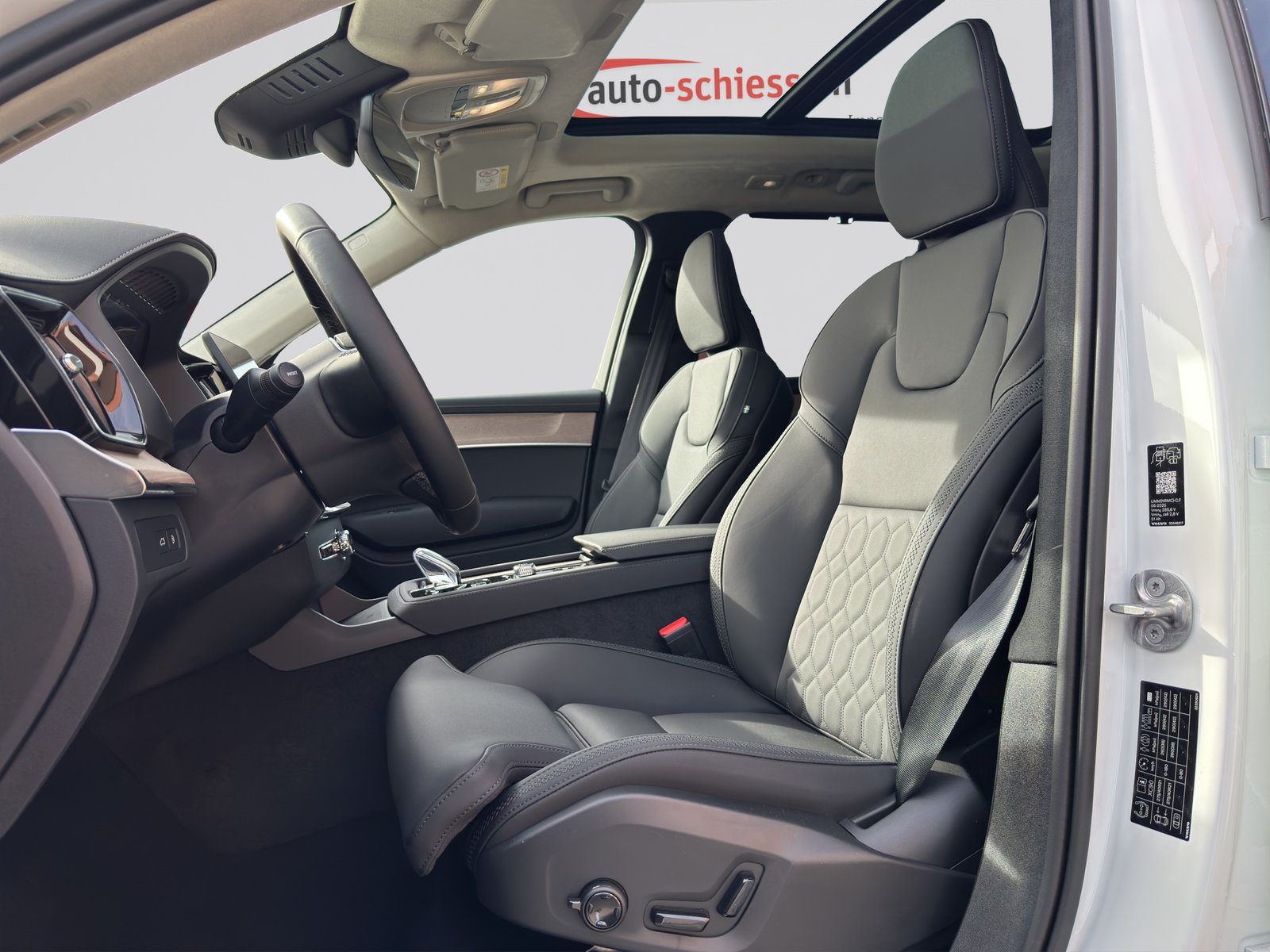 VOLVO XC90 T8 eAWD 7Pl. PluginHybrid Ultra Dark Geartronic, Plug-in-Hybrid Benzina/Elettrica, Auto nuove, Automatico - 6