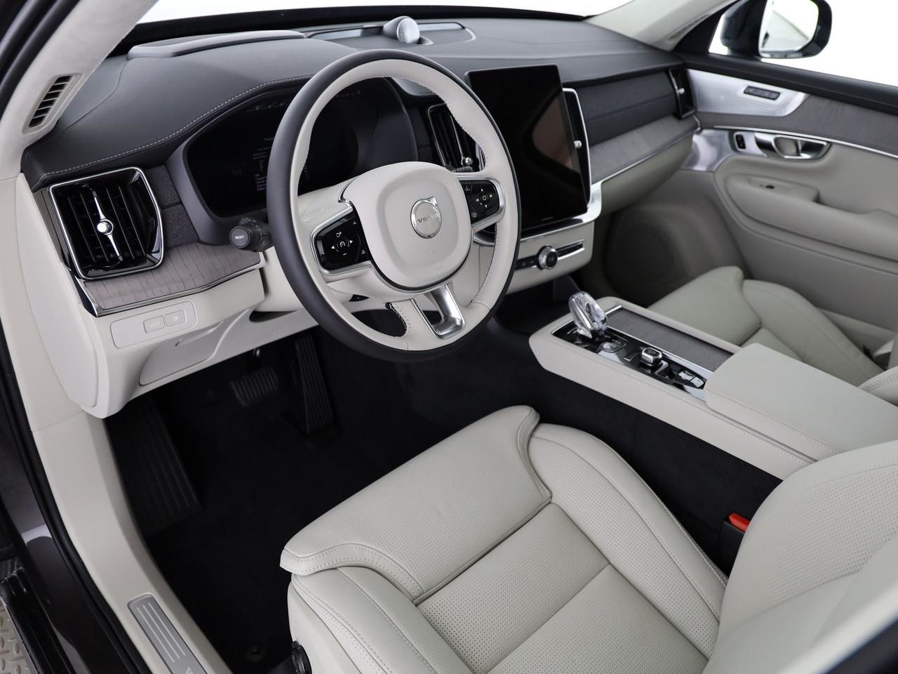 VOLVO XC90 2.0 T8 TE Ultra Dark eAWD, Plug-in-Hybrid Benzina/Elettrica, Auto nuove, Automatico - 7