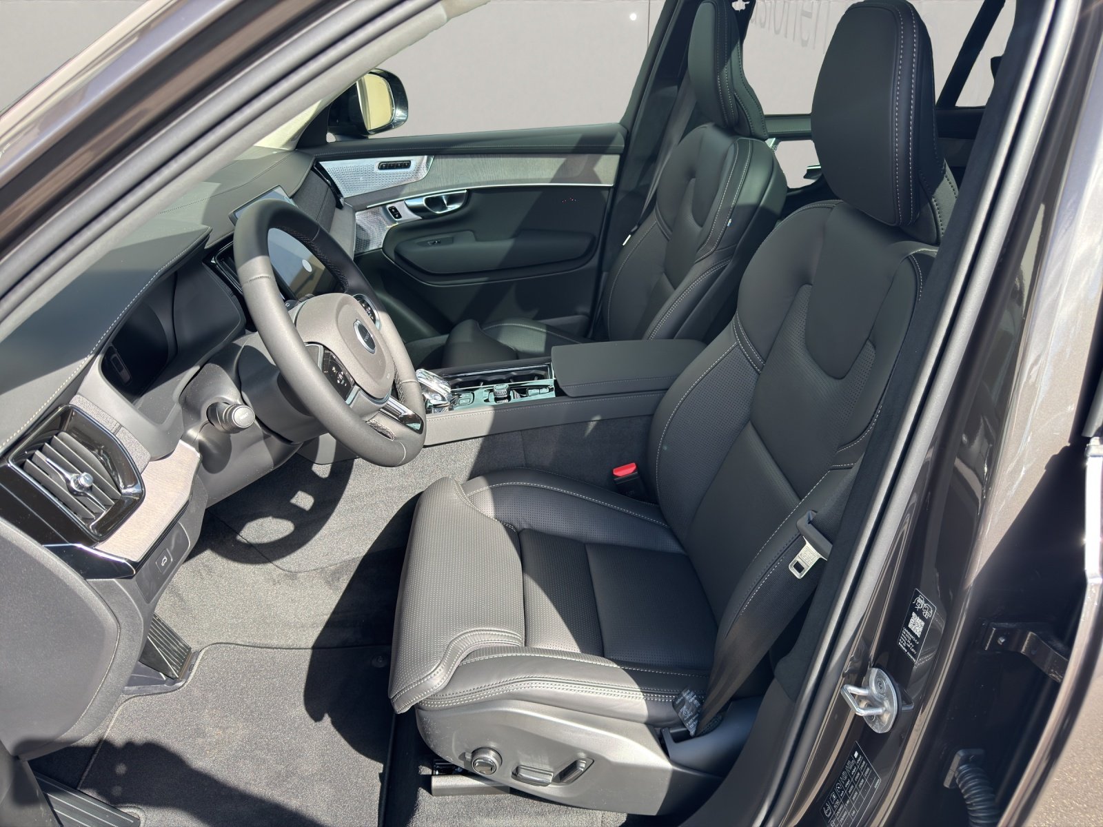 VOLVO XC90 2.0 B5 MH Ultra Dark AWD, Mild-Hybrid Benzin/Elektro, Neuwagen, Automatik - 6