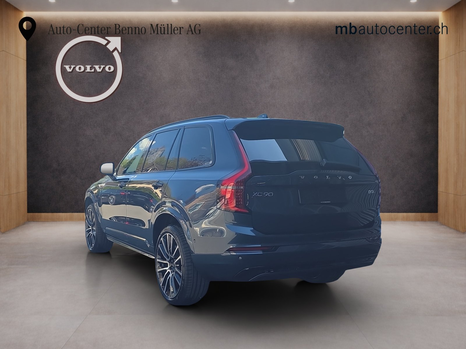 VOLVO XC90 2.0 B5 MH Ultra Dark AWD, Mild-Hybrid Petrol/Electric, New car, Automatic - 3