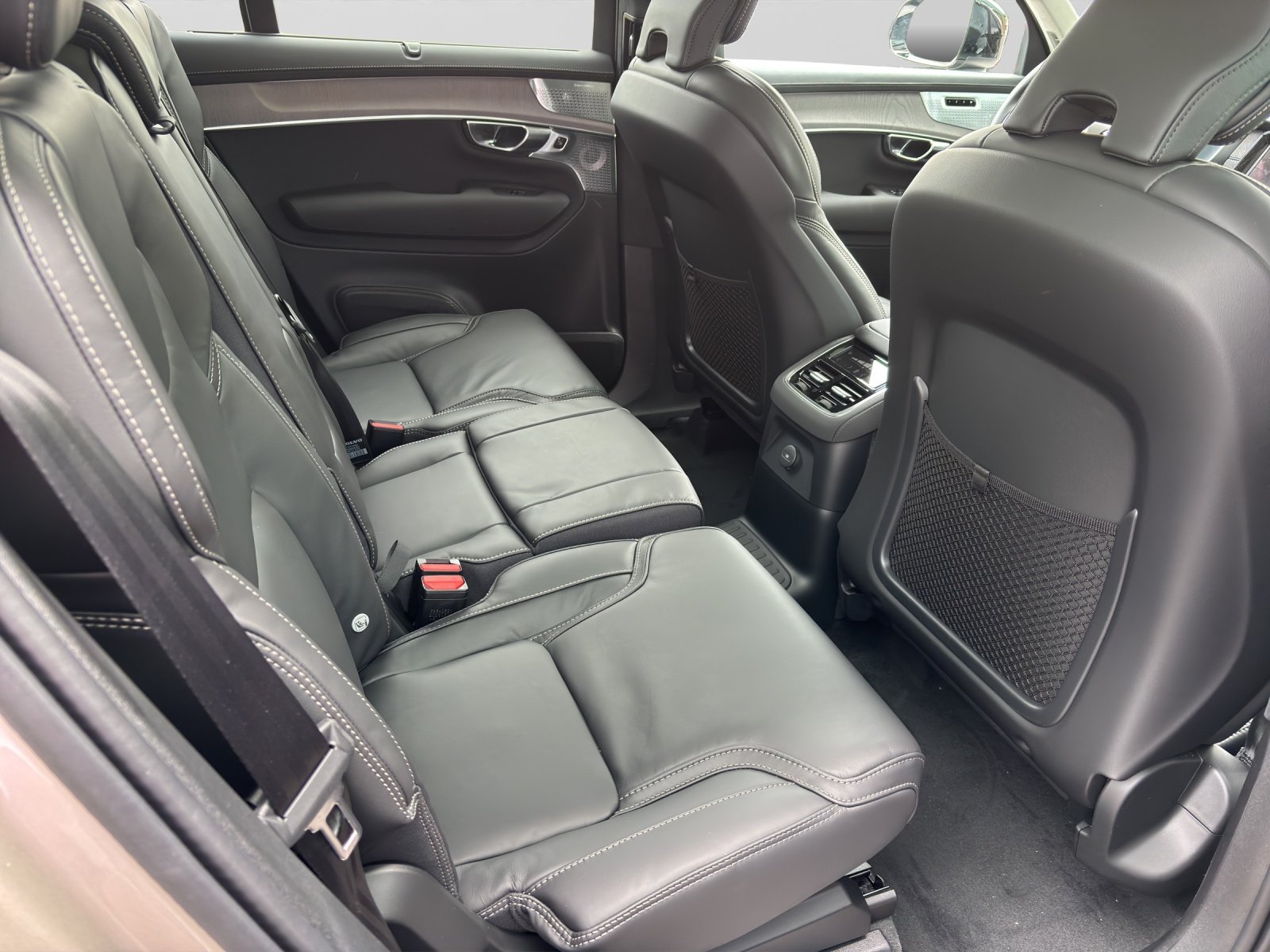 VOLVO XC90 2.0 T8 TE XCLUSIVE Edition Dark eAWD, Plug-in-Hybrid Petrol/Electric, New car, Automatic - 6