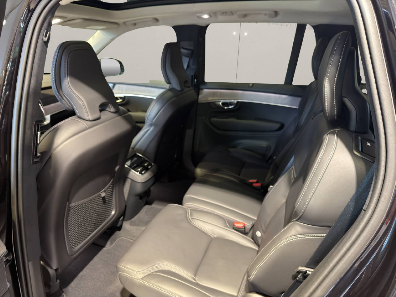 VOLVO XC90 2.0 B5 MH Ultra Bright AWD, Mild-Hybrid Benzin/Elektro, Neuwagen, Automatik - 6