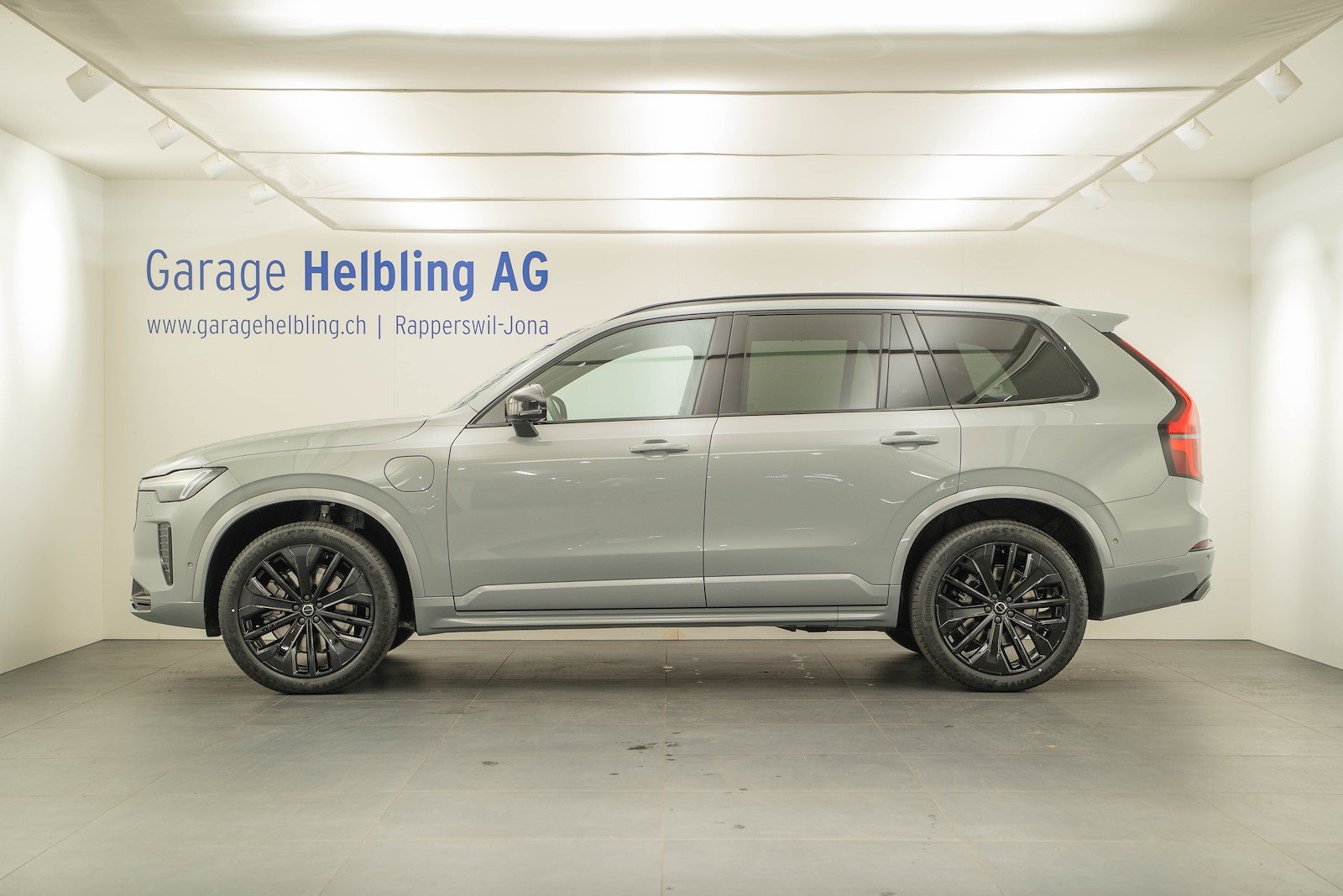 VOLVO XC90 2.0 T8 TE Black Edition eAWD, Plug-in-Hybrid Petrol/Electric, New car, Automatic - 3