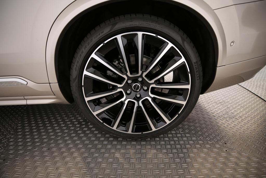 VOLVO XC90 2.0 T8 TE Ultra Bright eAWD, Plug-in-Hybrid Petrol/Electric, New car, Automatic - 7