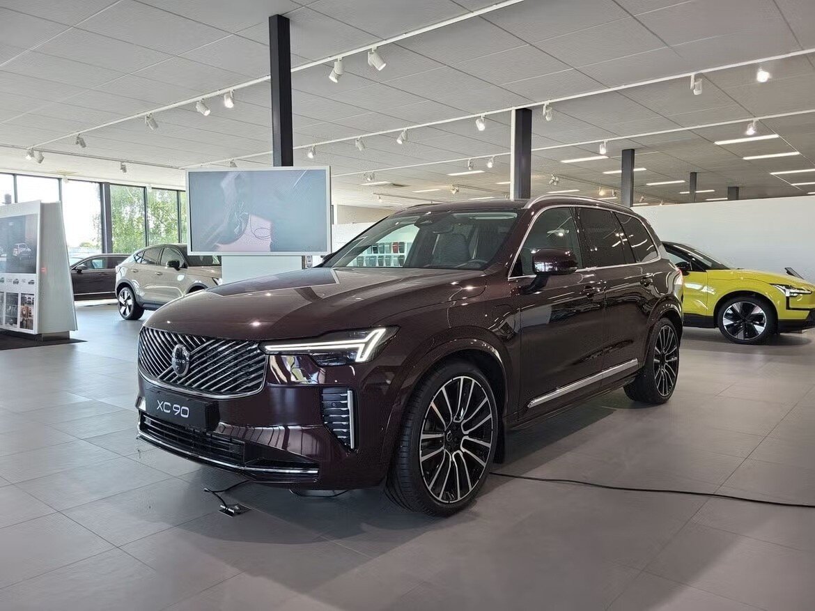 VOLVO XC90 T8 eAWD PluginHybrid Ultra Bright Geartronic