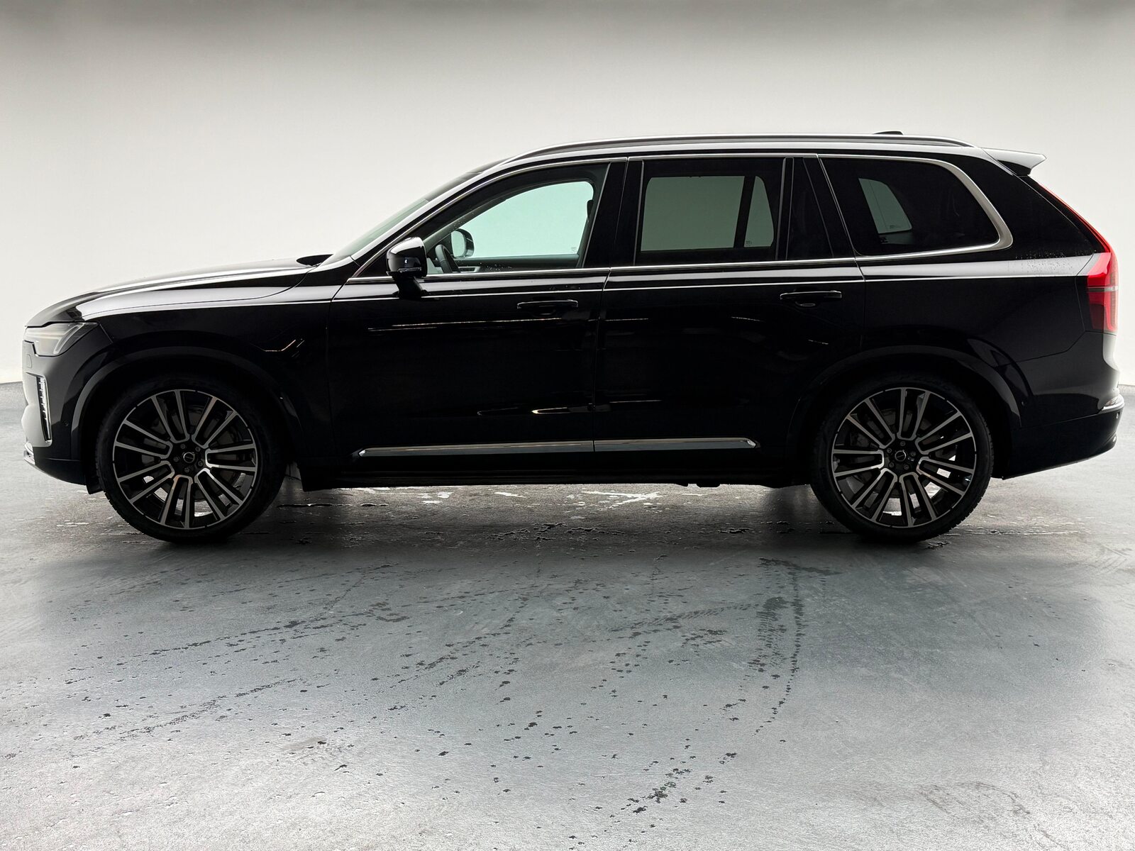VOLVO XC90 2.0 B5 MH Black Edition AWD, Mild-Hybrid Benzin/Elektro, Neuwagen, Automatik - 3