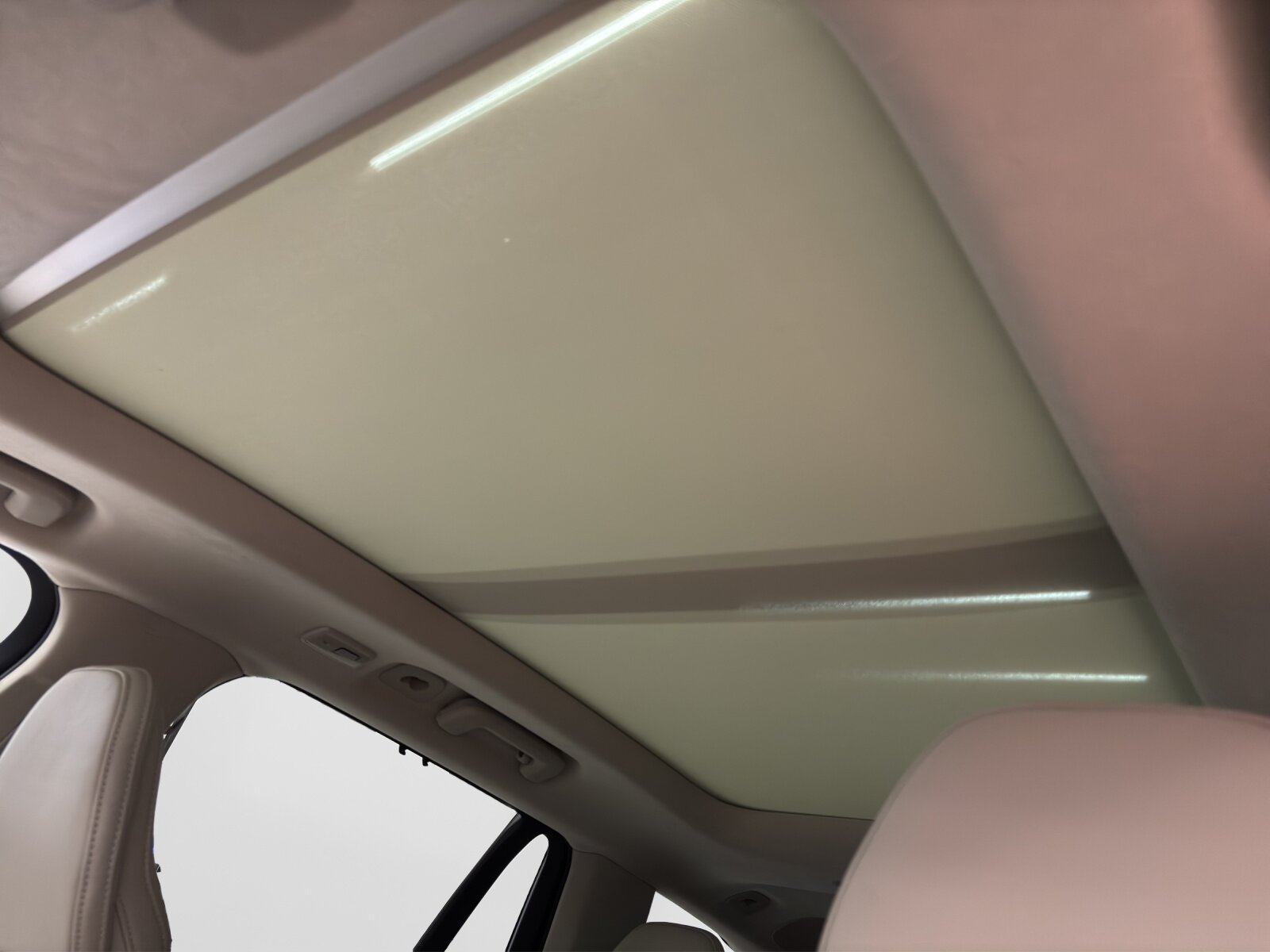 VOLVO XC90 2.0 T8 TE Ultra Bright eAWD, Plug-in-Hybrid Petrol/Electric, New car, Automatic - 6