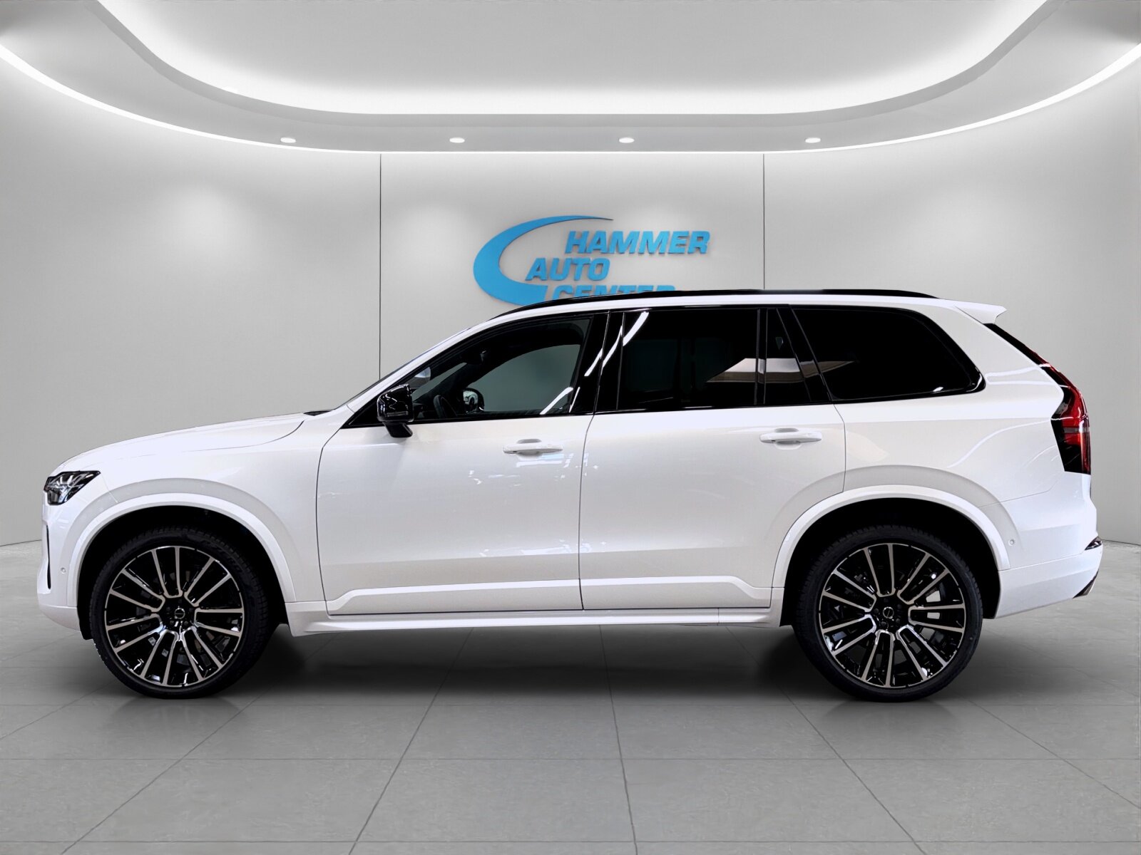 VOLVO XC90 2.0 B5 MH Ultra Dark AWD, Hybride Leggero Benzina/Elettrica, Auto nuove, Automatico - 2
