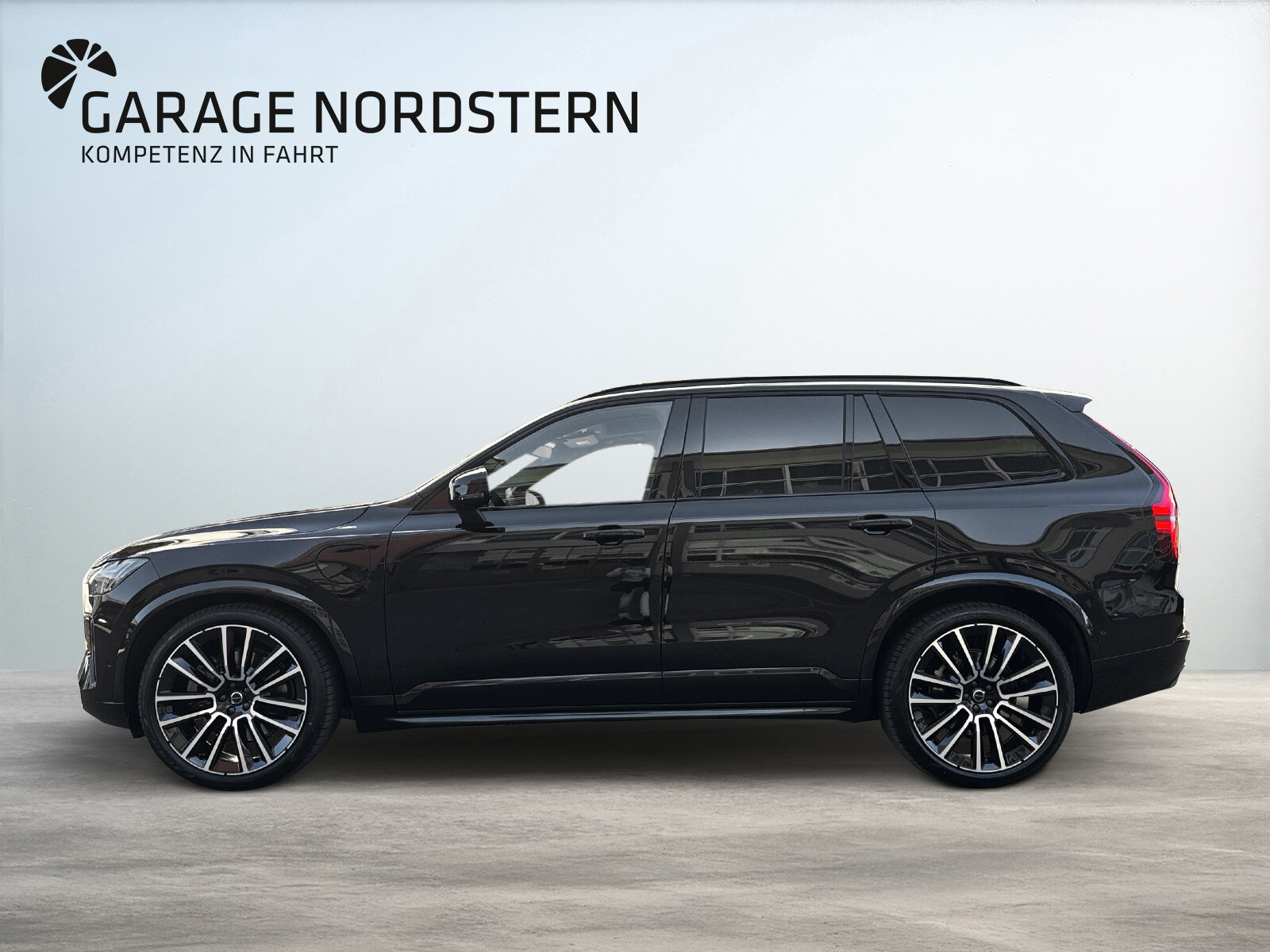 VOLVO XC90 2.0 T8 TE Black Edition eAWD, Hybride rechargeable essence/électrique, Nouveau, Automatique - 2