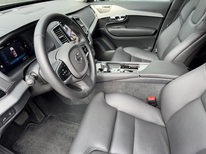 VOLVO XC90 2.0 T8 TE Plus Dark 7P. e, Hybride Intégral Essence/Électricité, Occasion / Utilisé, Automatique - 3
