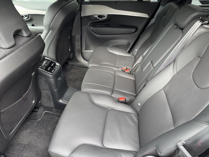 VOLVO XC90 2.0 T8 TE Plus Dark 7P. e, Hybride Intégral Essence/Électricité, Occasion / Utilisé, Automatique - 4
