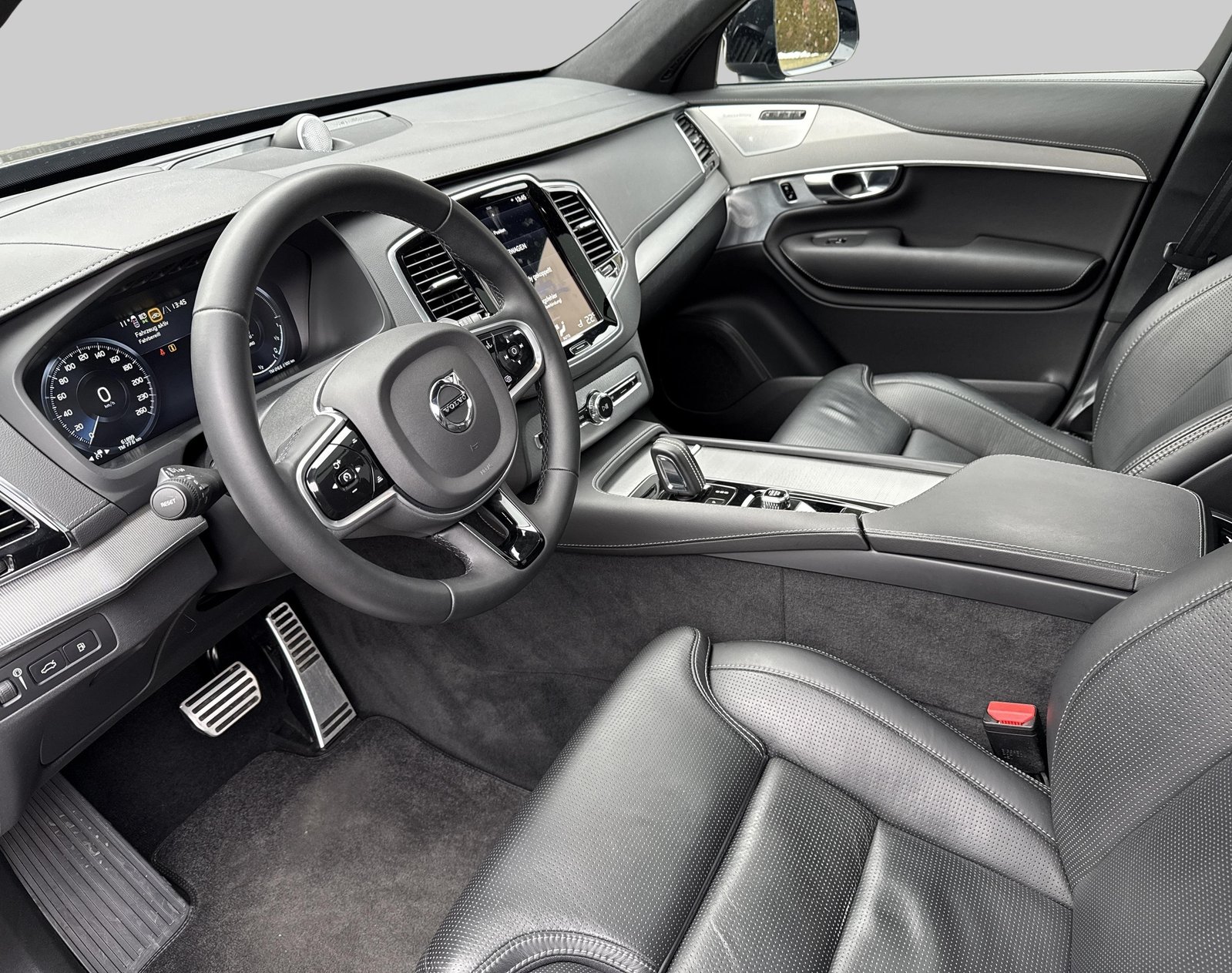 VOLVO XC90 T8 eAWD R-Design, Voll-Hybrid Benzin/Elektro, Occasion / Gebraucht, Automatik - 4