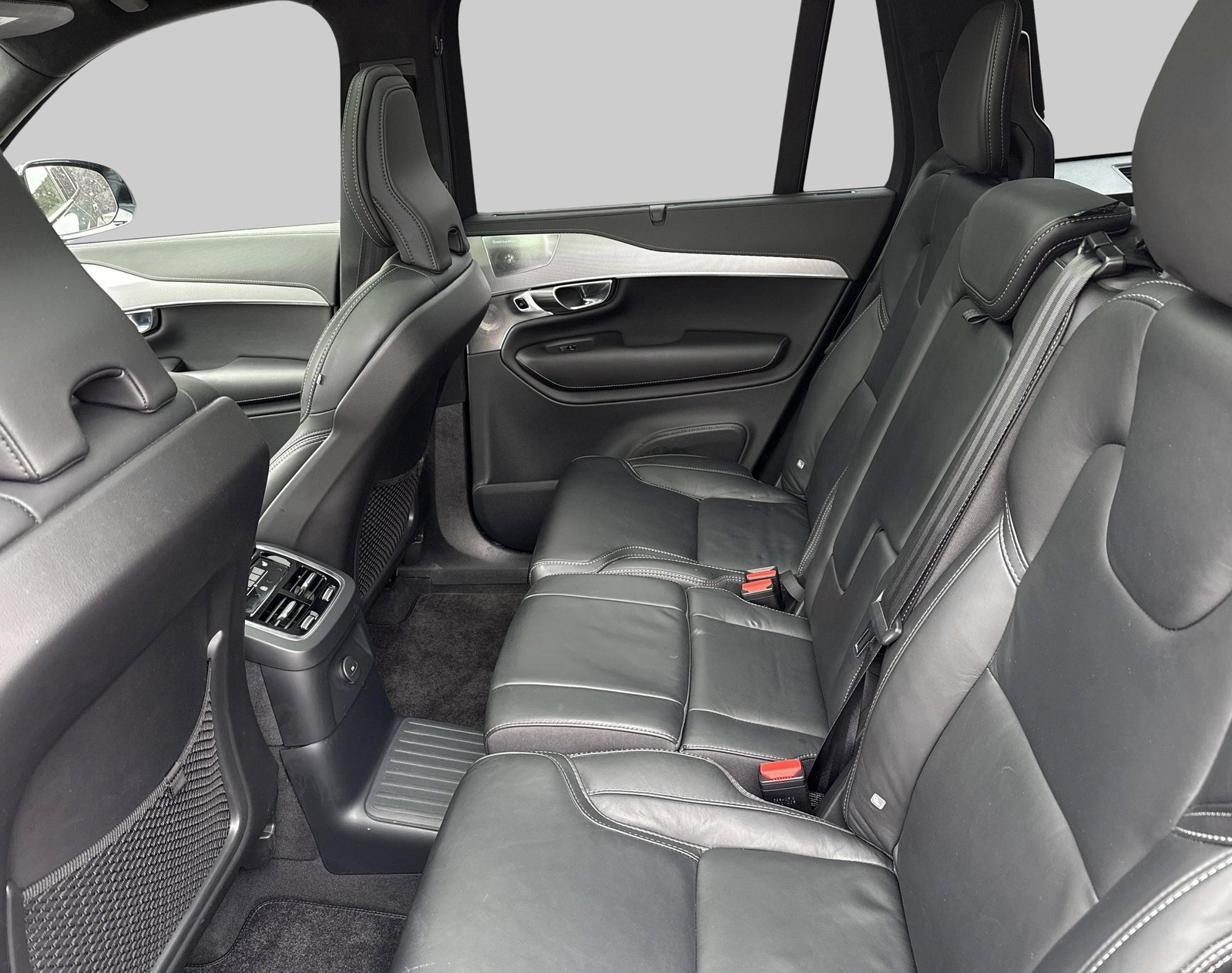 VOLVO XC90 T8 eAWD R-Design, Voll-Hybrid Benzin/Elektro, Occasion / Gebraucht, Automatik - 5