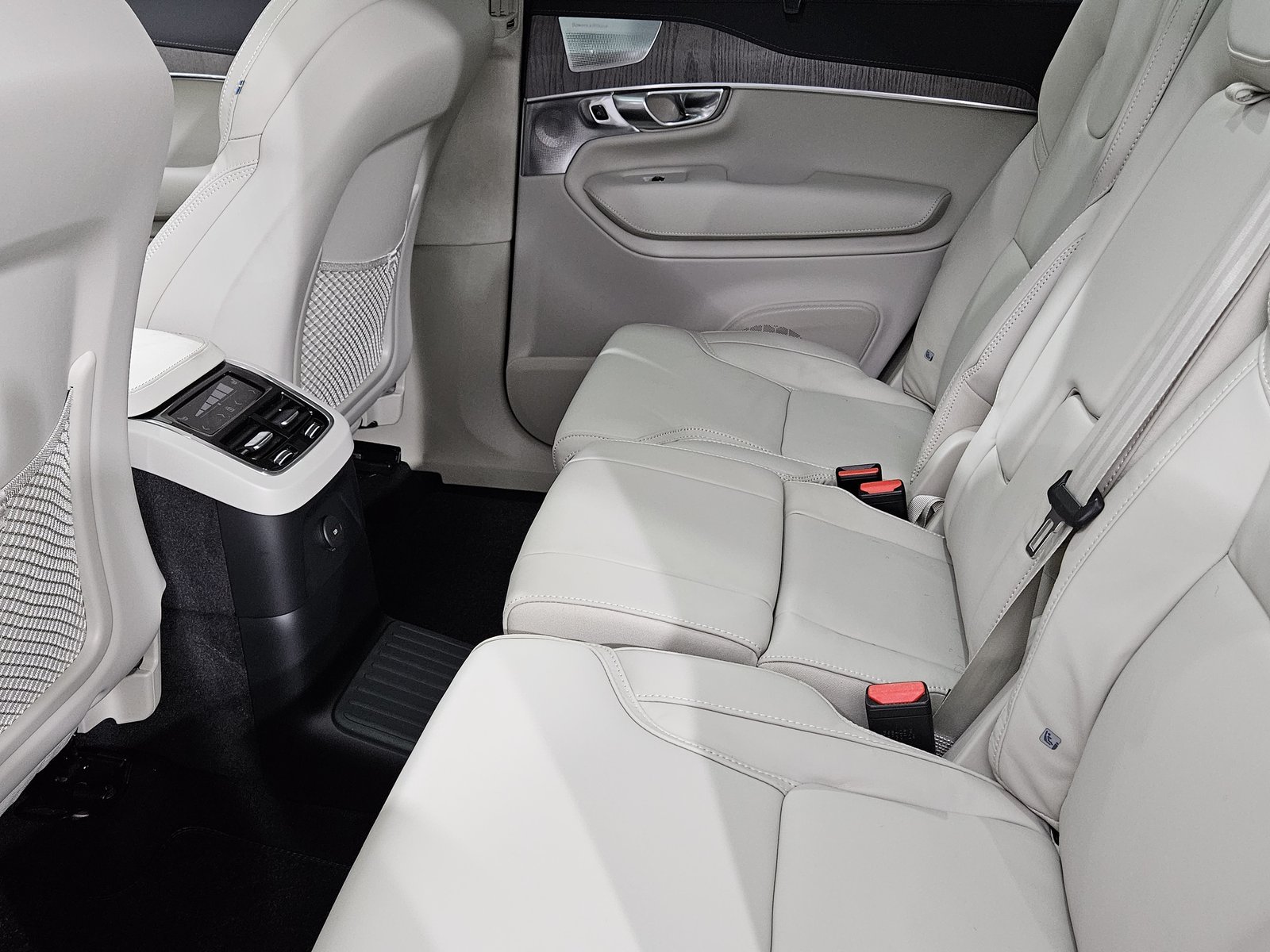 VOLVO XC90 2.0 T8 TE Ultimate Dark 7, Hybride Integrale Benzina/Elettrica, Occasioni / Usate, Automatico - 6