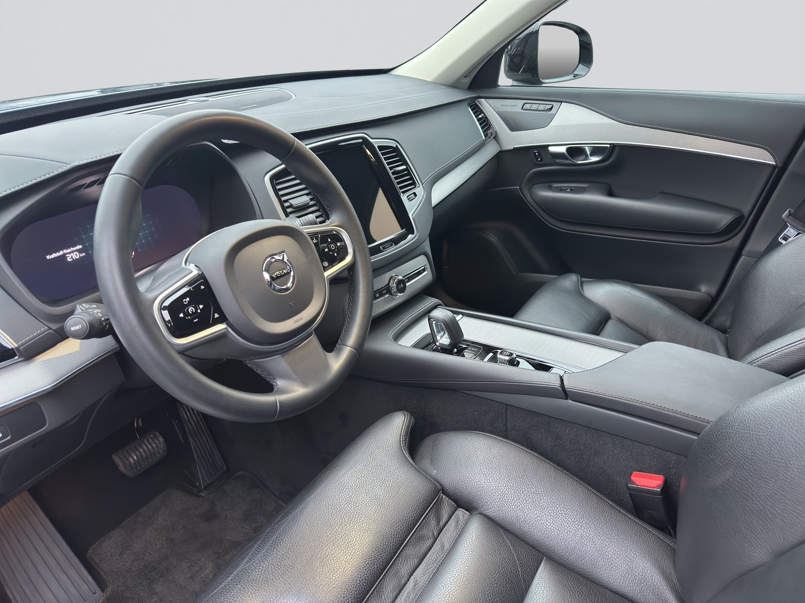VOLVO XC90 B5 AWD Plus Dark Geartronic 7PL, Mild-Hybrid Diesel/Elektro, Occasion / Gebraucht, Automatik - 7