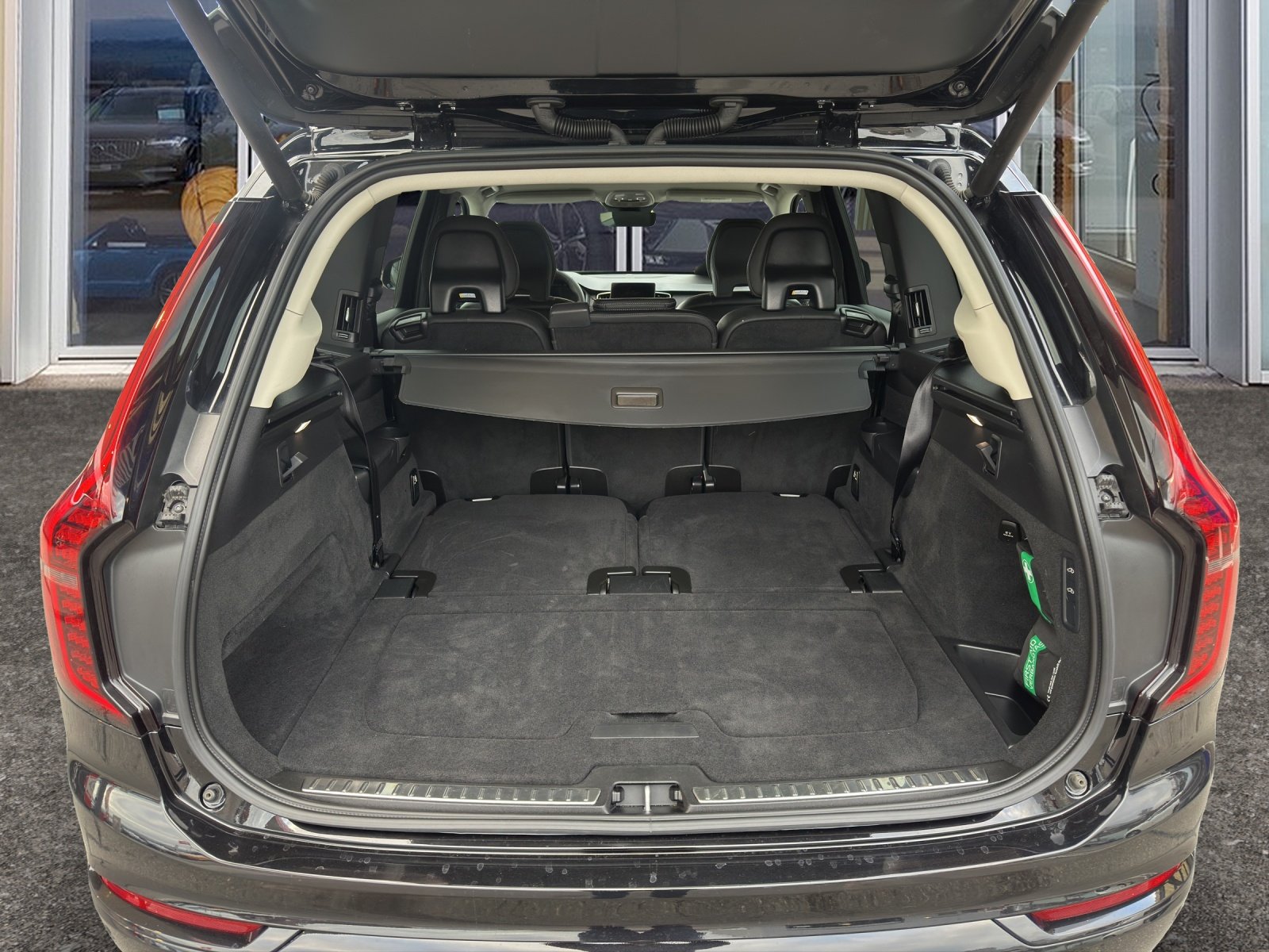 VOLVO XC90 2.0 T8 TE Plus Dark eAWD, Hybride Rechargeable Essence/Électricité, Occasion / Utilisé, Automatique - 7