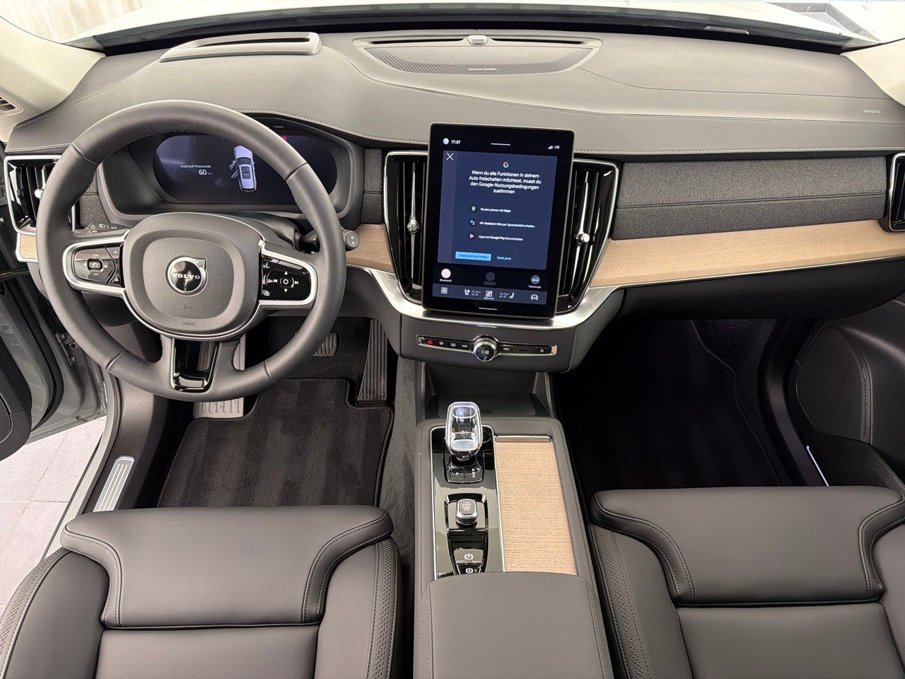 VOLVO XC90 T8 eAWD Plus Bright, Hybride Rechargeable Essence/Électricité, Occasion / Utilisé, Automatique - 7