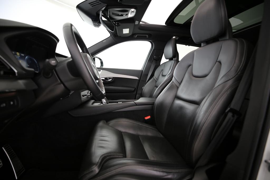VOLVO XC90 2.0 T8 TE R-Design 7P. eAWD, Hybride Rechargeable Essence/Électricité, Occasion / Utilisé, Automatique - 3