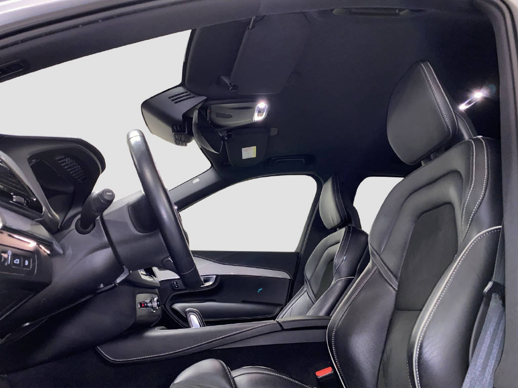 VOLVO XC90 2.0 T8 TE R-Design 7P. eAWD, Hybride Rechargeable Essence/Électricité, Occasion / Utilisé, Automatique - 7