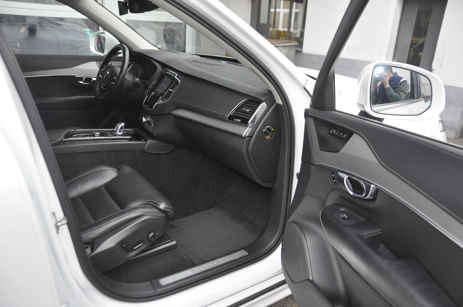 VOLVO XC90 T8 AWD Inscription Geartronic 7 Plätze I Anhäng, Plug-in-Hybrid Benzina/Elettrica, Occasioni / Usate, Automatico - 6