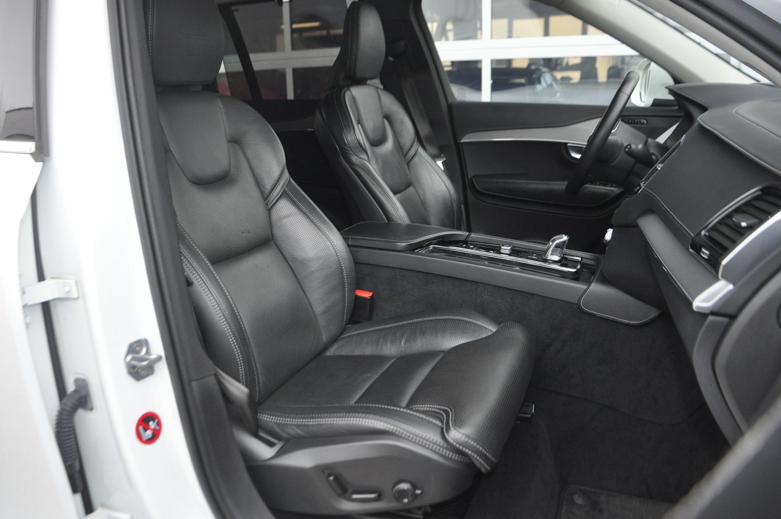 VOLVO XC90 T8 AWD Inscription Geartronic 7 Plätze I Anhäng, Plug-in-Hybrid Benzina/Elettrica, Occasioni / Usate, Automatico - 7