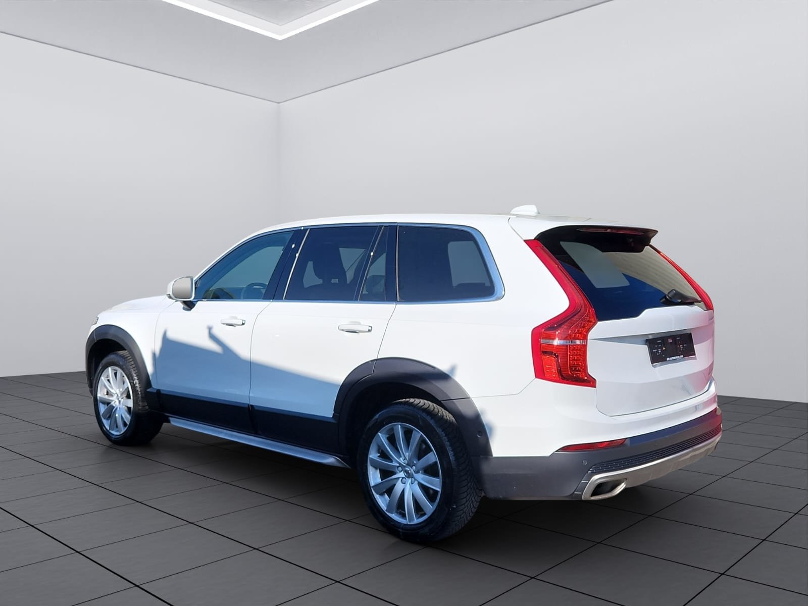 VOLVO XC90 D5 AWD Inscription Geartronic, Diesel, Second hand / Used, Automatic - 4