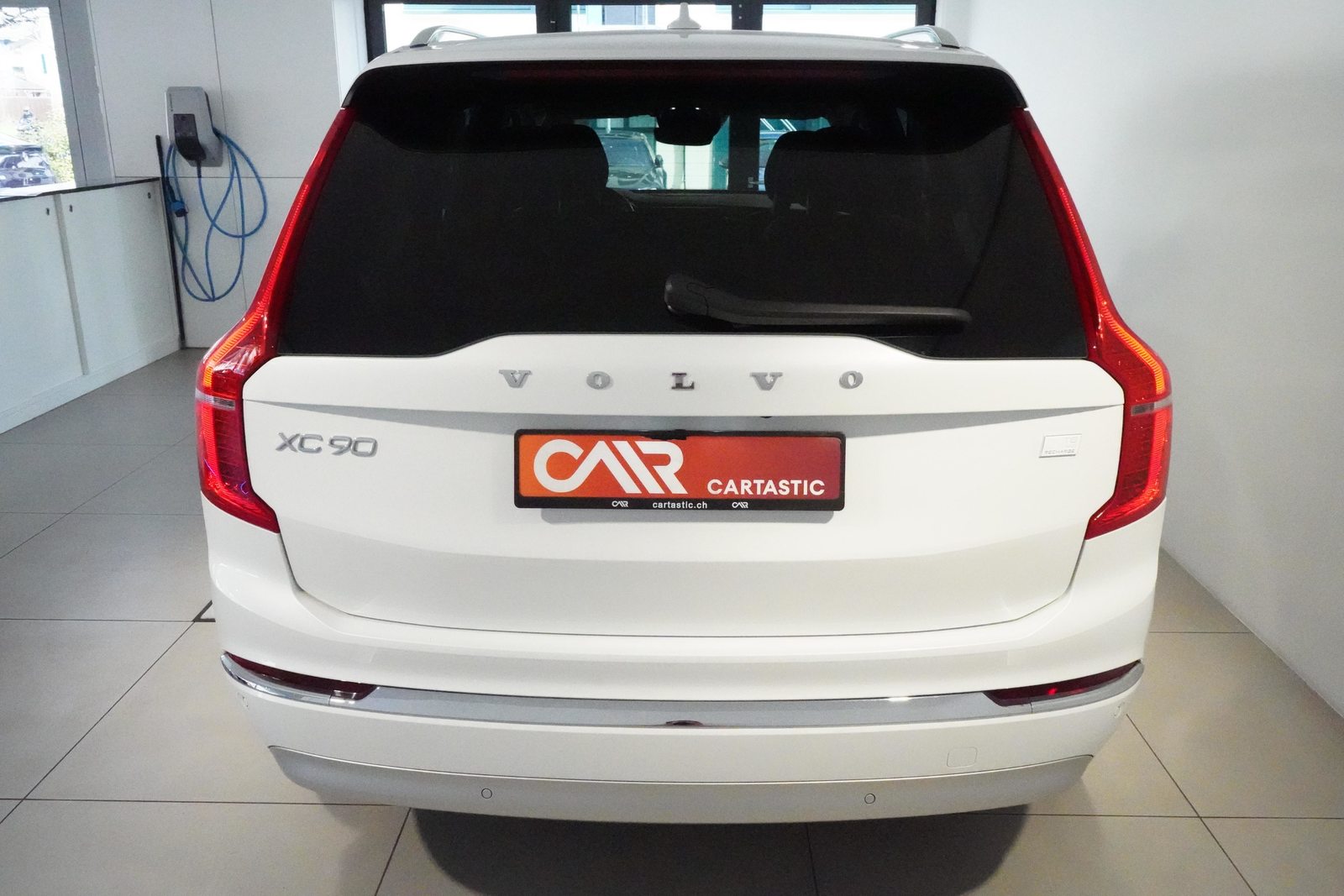 VOLVO XC90 2.0 T8 TE Inscription 7P. eAWD, Hybride Rechargeable Essence/Électricité, Occasion / Utilisé, Automatique - 4
