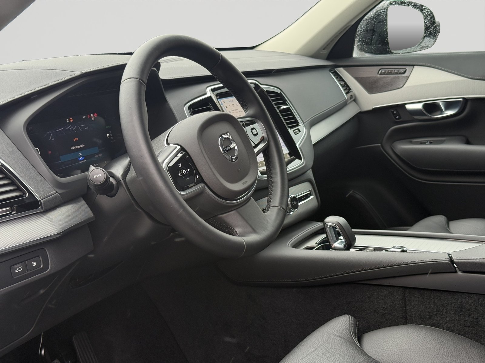 VOLVO XC90 T8 eAWD Plus Dark Geartronic I 7PL I, Plug-in-Hybrid Petrol/Electric, Second hand / Used, Automatic - 7